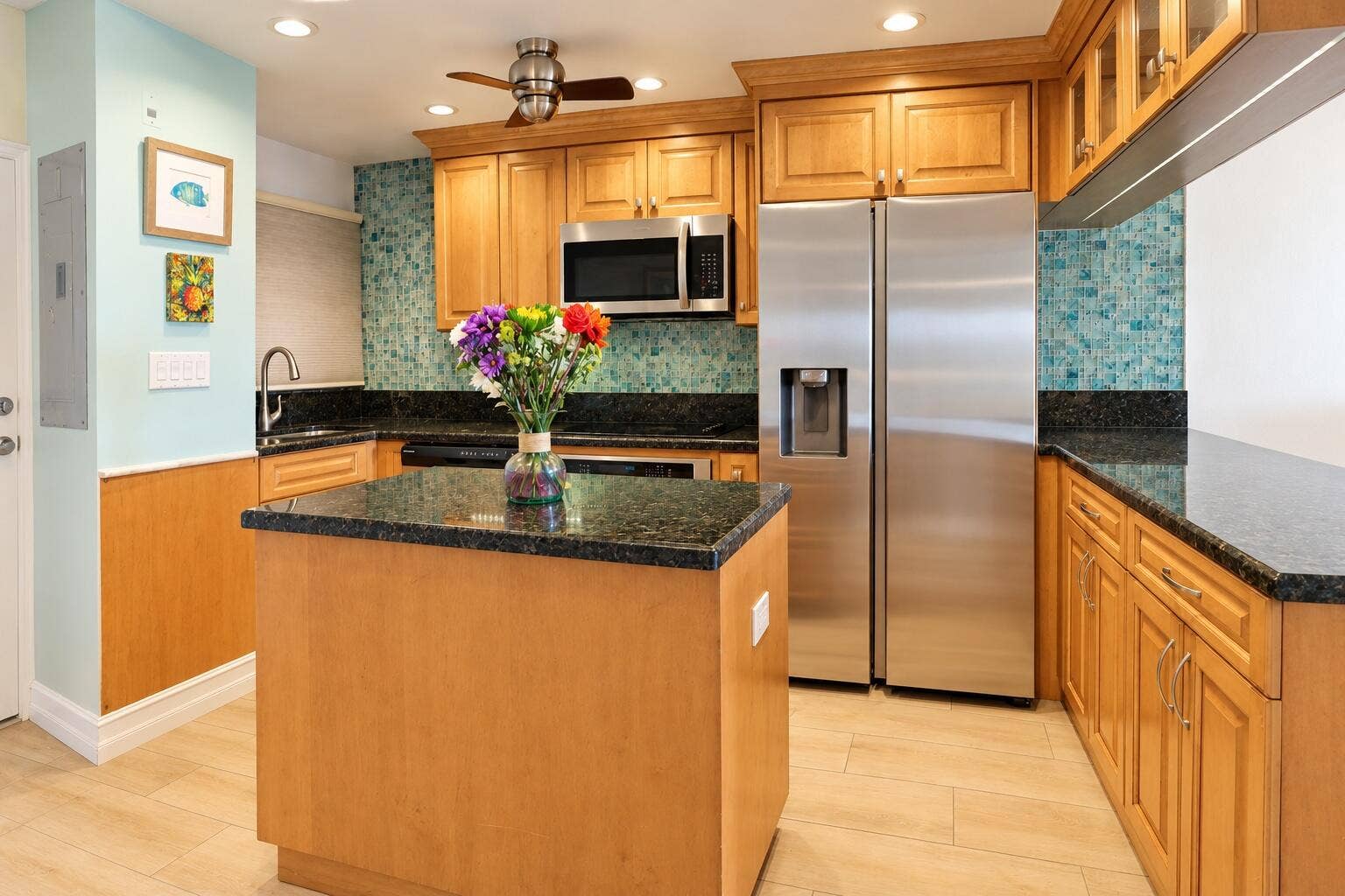710 N OCEAN Boulevard, #307, Pompano Beach, FL 33062 1. Kitchen 4