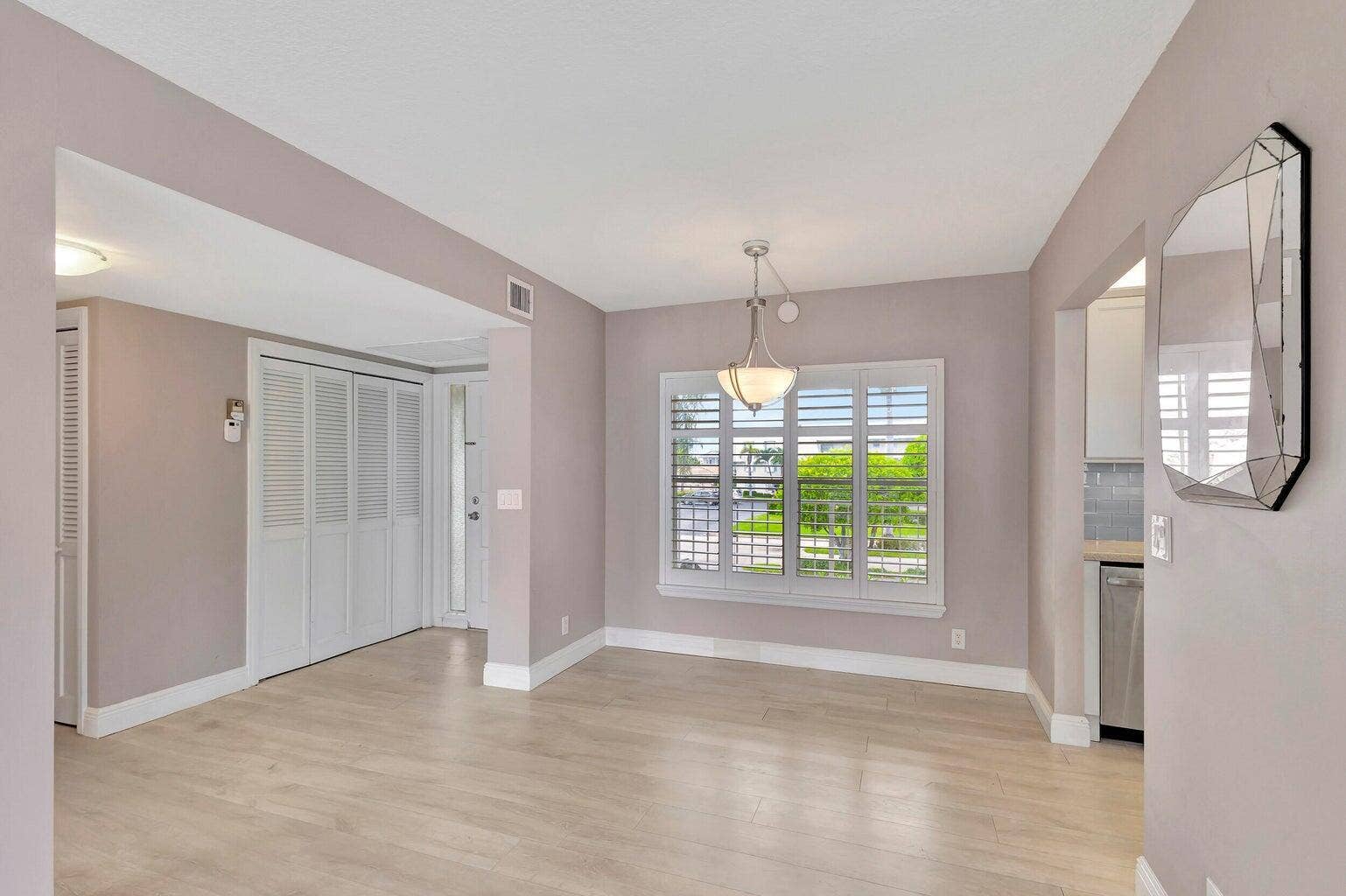 1071 SUGAR SANDS Boulevard, #7, Singer Island, Singer Island, FL 33404 DINING AREA