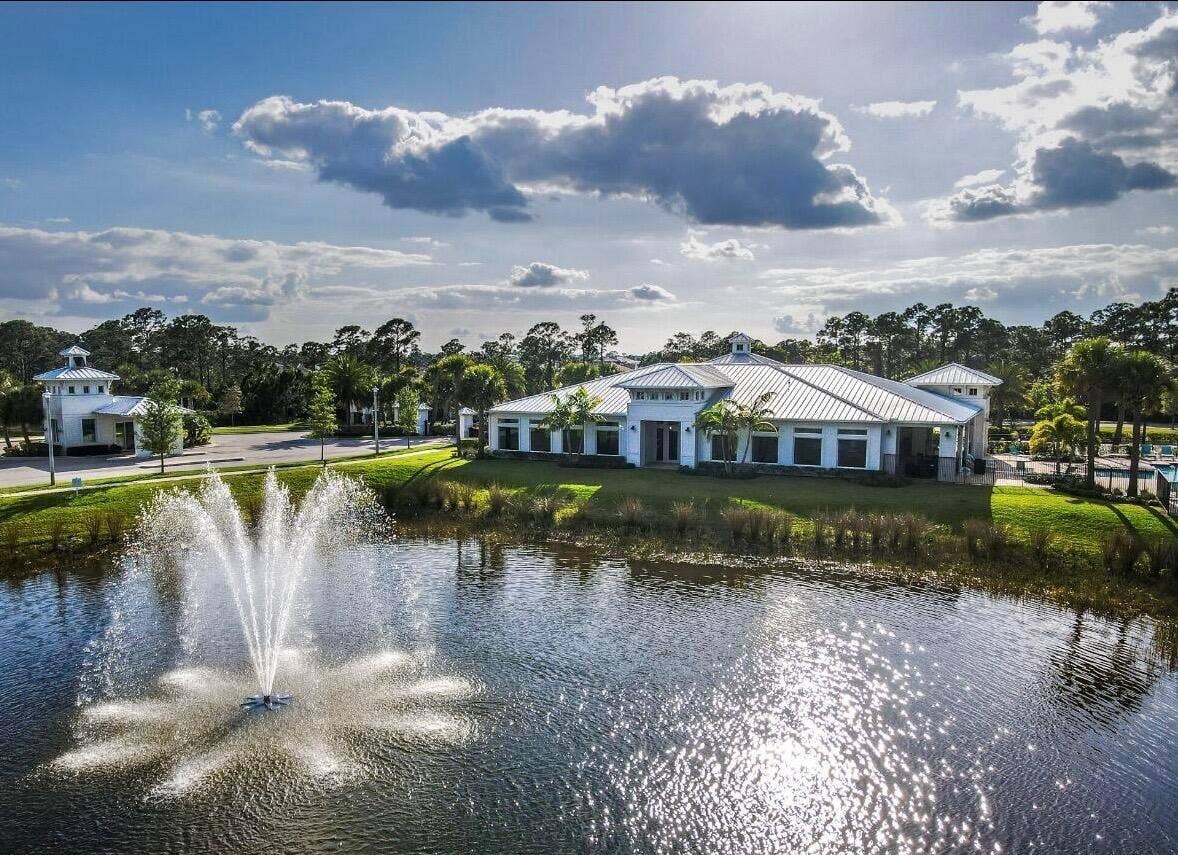 785 SW PENNFIELD Terrace, Stuart, FL 34997 IMG_9809