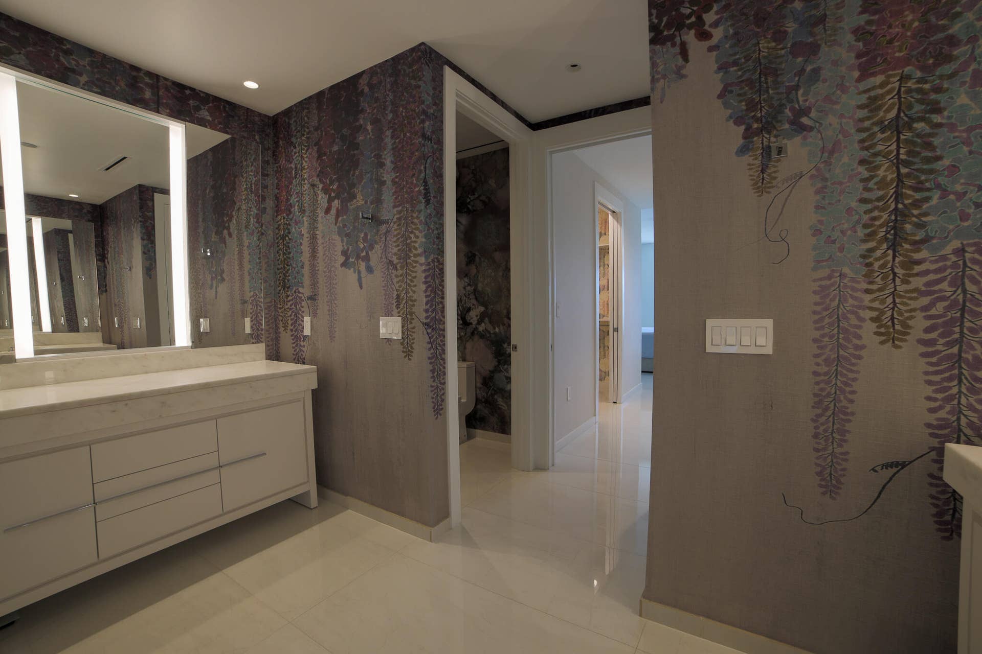 200 SE Mizner Boulevard, #503, Boca Raton, FL 33432 Master Bathroom