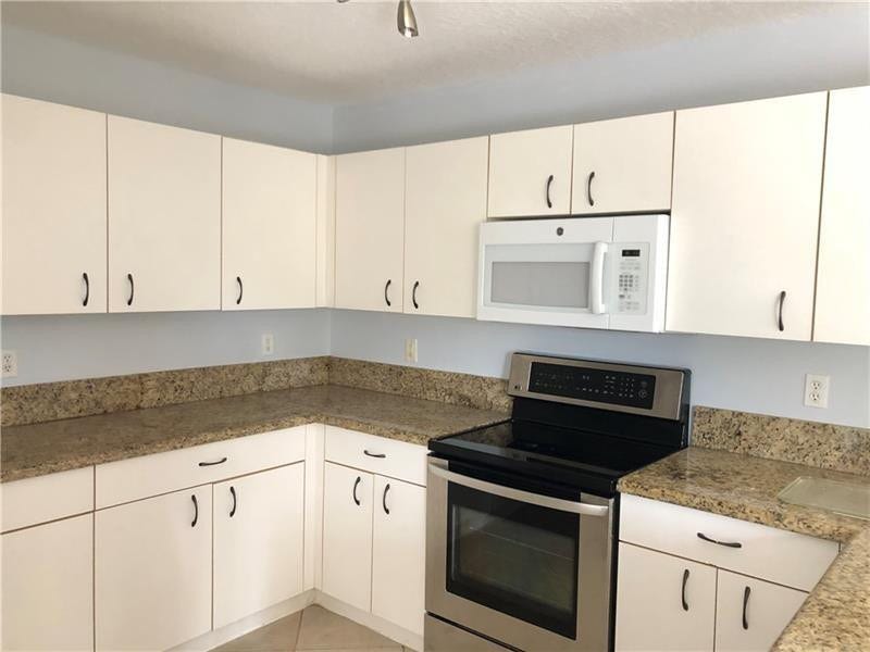 4050 EASTRIDGE Drive, Deerfield Beach, Pompano Beach, FL 33064 Photo 2