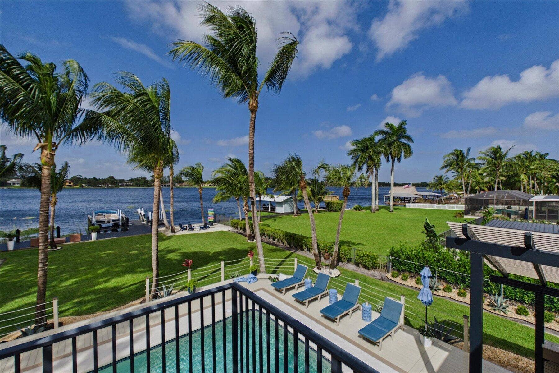 2092 CIRCLE PLACE Drive, Lake Worth, FL 33462 View from Balcony