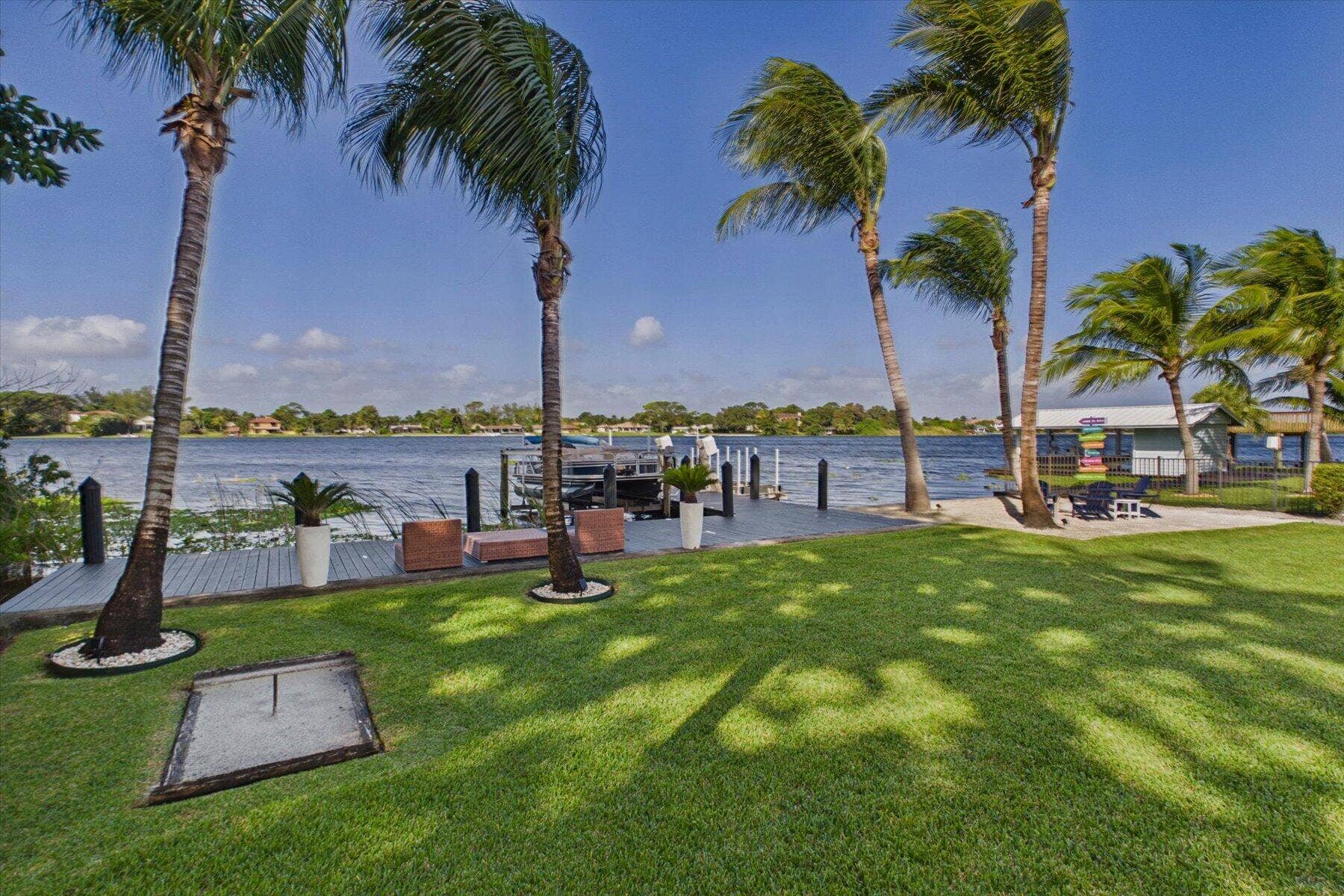 2092 CIRCLE PLACE Drive, Lake Worth, FL 33462 New Dock and Deck