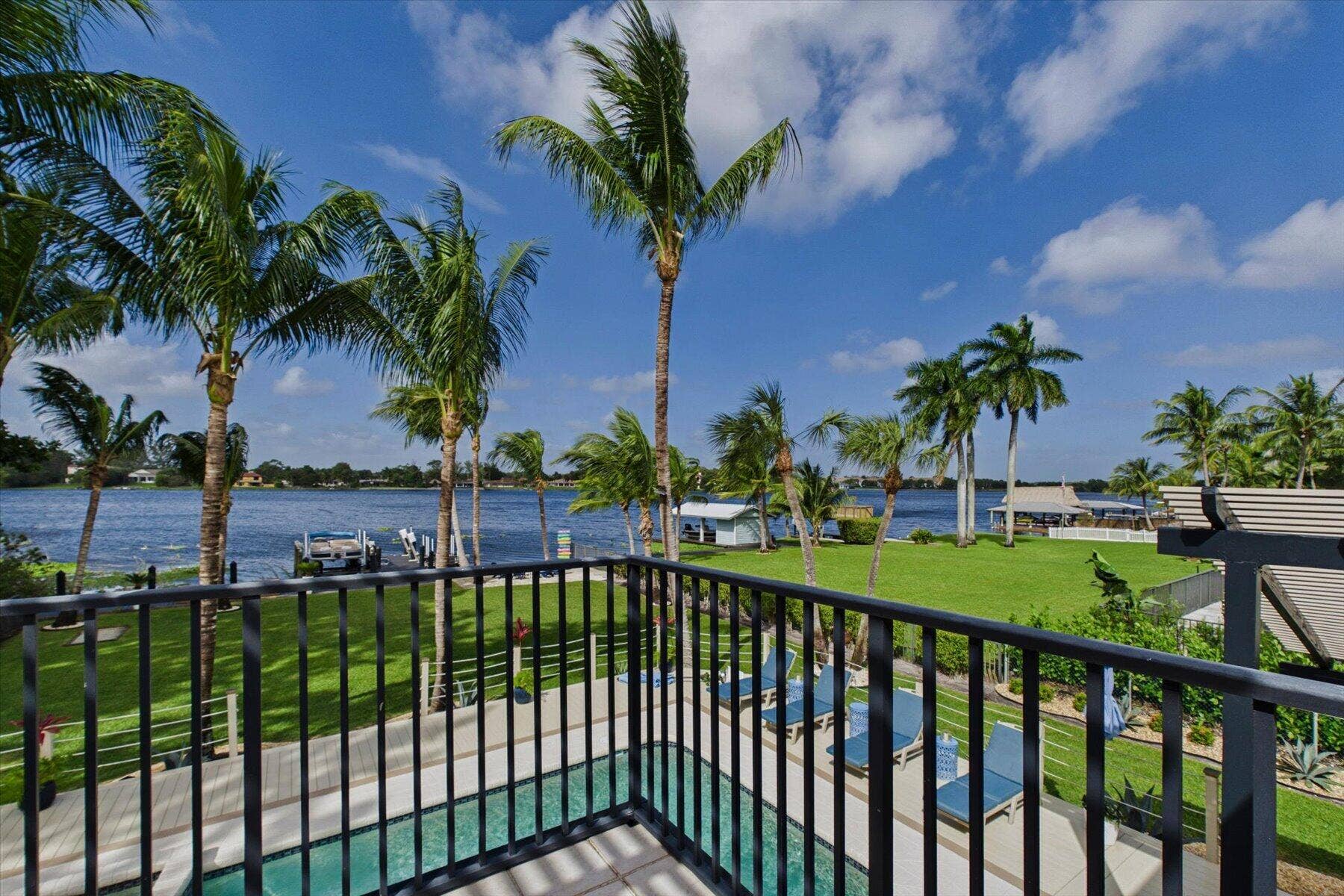 2092 CIRCLE PLACE Drive, Lake Worth, FL 33462 View from Balcony