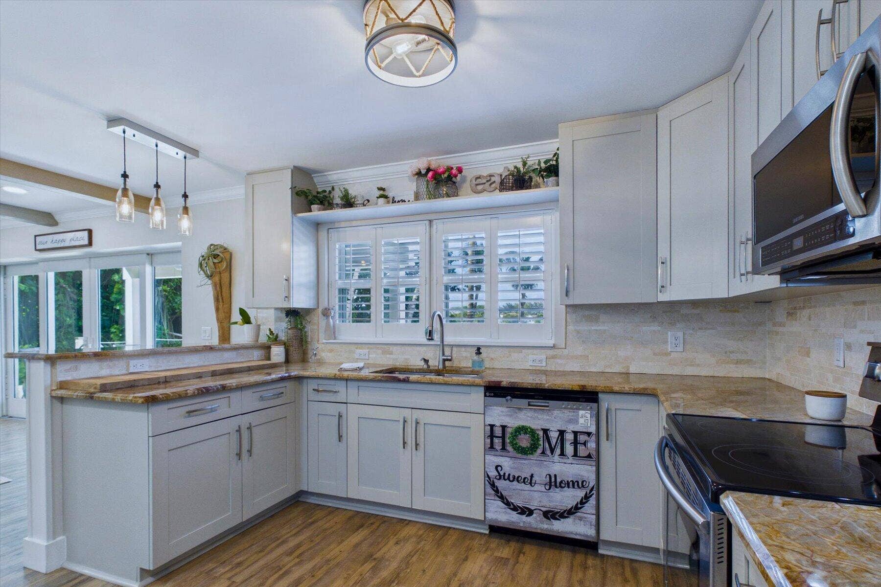 2092 CIRCLE PLACE Drive, Lake Worth, FL 33462 Kitchen