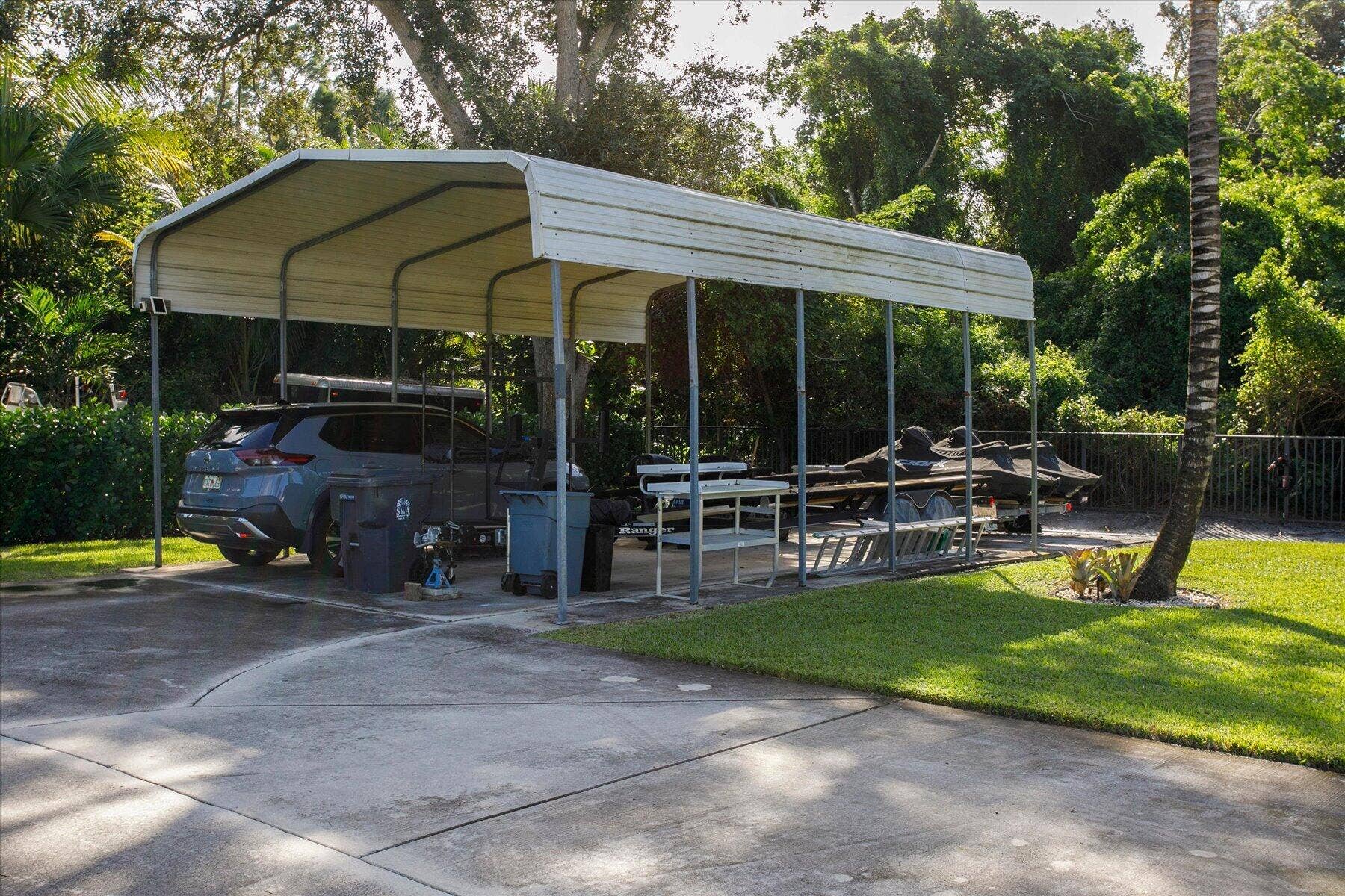 2092 CIRCLE PLACE Drive, Lake Worth, FL 33462 Double Carport