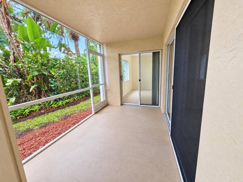 260 VILLAGE Boulevard, #5106, Tequesta, FL 33469 screen patio
