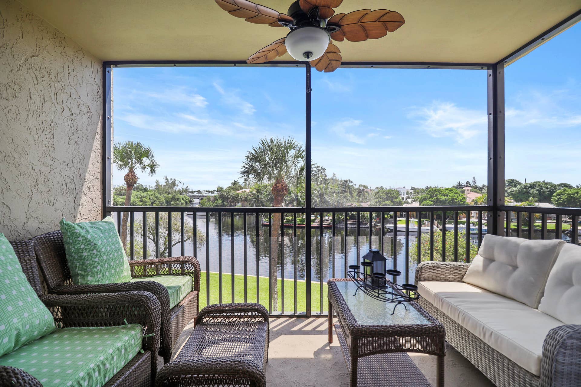 13 Royal Palm Way, #302, Boca Raton, Boca Raton, FL 33432 Kitchen