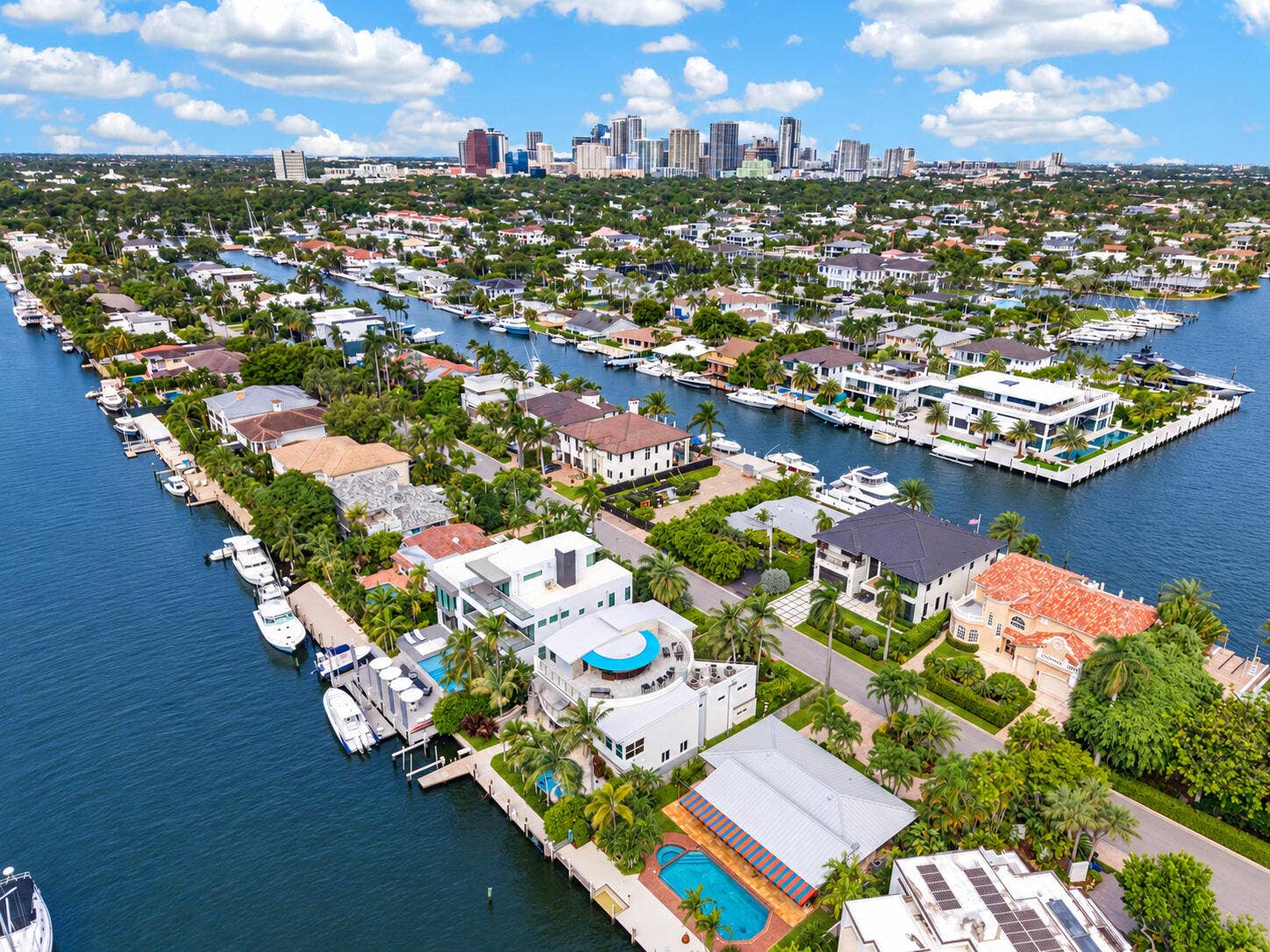 1736 SE 13TH Street, Fort Lauderdale, FL 33316 whitaker-8-ext-editied