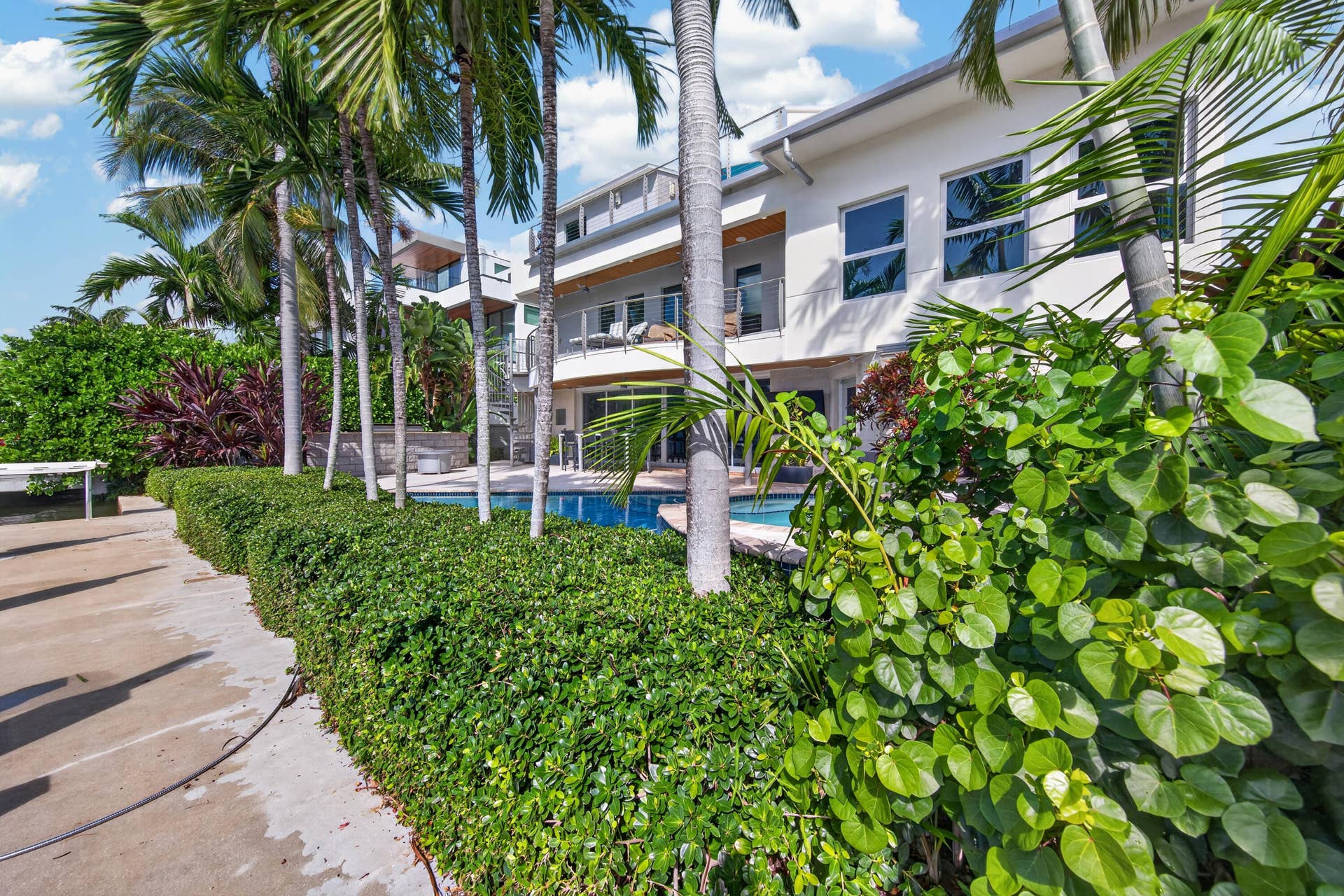 1736 SE 13TH Street, Fort Lauderdale, FL 33316 whitaker-ext-29