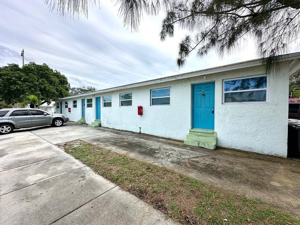 3415 Broadway Avenue, #1, West Palm Beach, West Palm Beach, FL 33407 5c6037f3-abb7-4ca2-a452-06813313f435