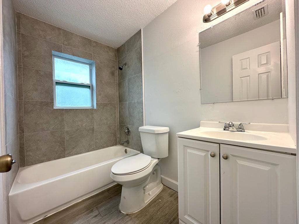 3415 Broadway Avenue, #1, West Palm Beach, West Palm Beach, FL 33407 73c9ba05-f5a0-43b1-a84b-cc3aed17c684