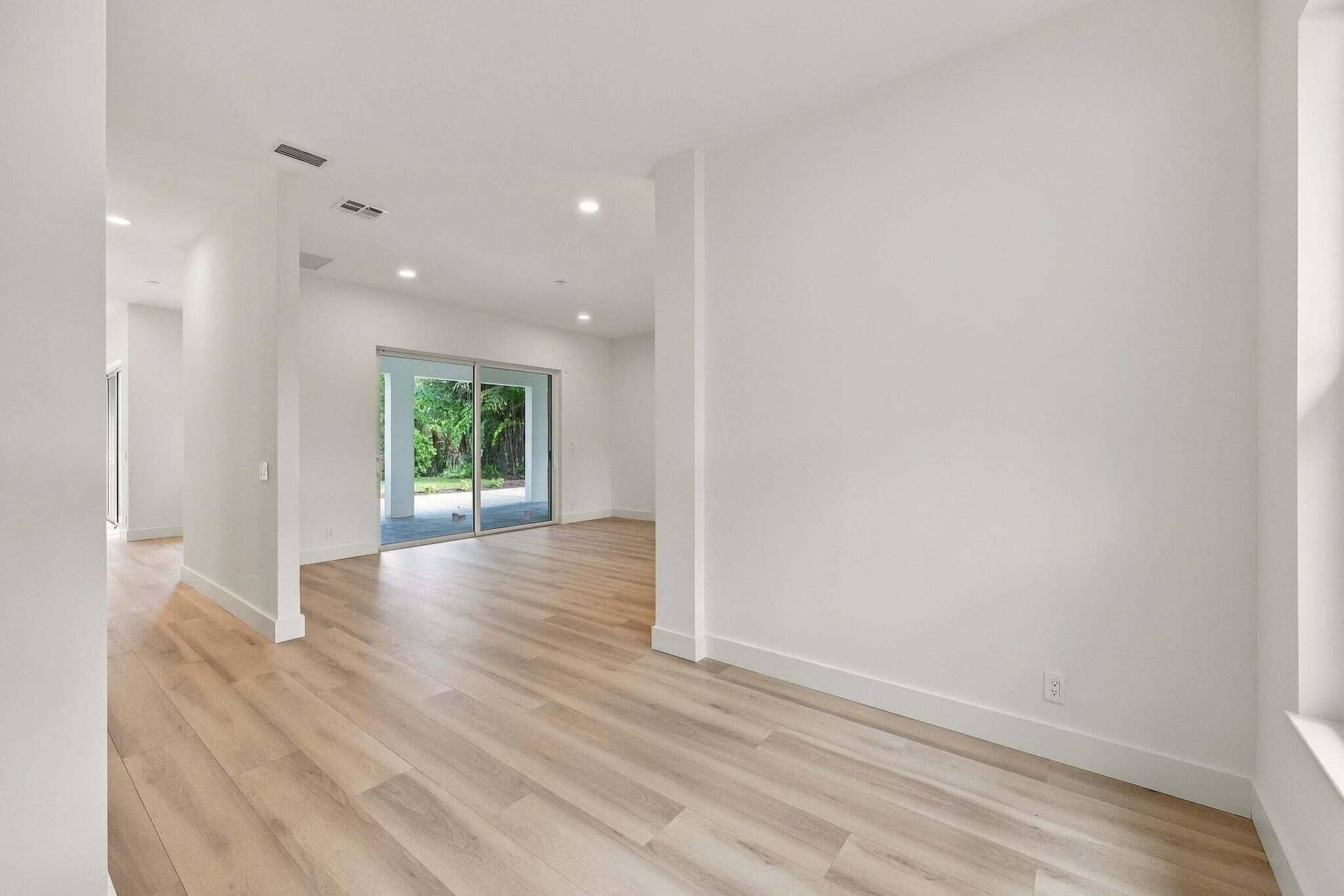 6114 WINDING LAKE Drive, Jupiter, FL 33458 16-453A9352