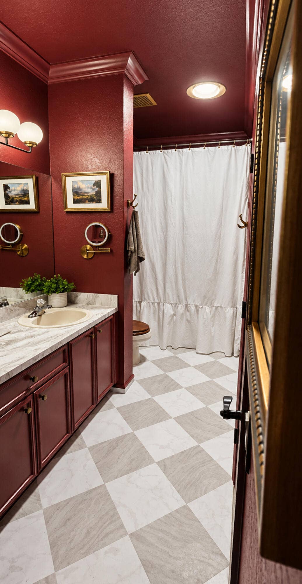 8834 S ISLES Circle, Tamarac, FL 33321 31 - Guest Bath