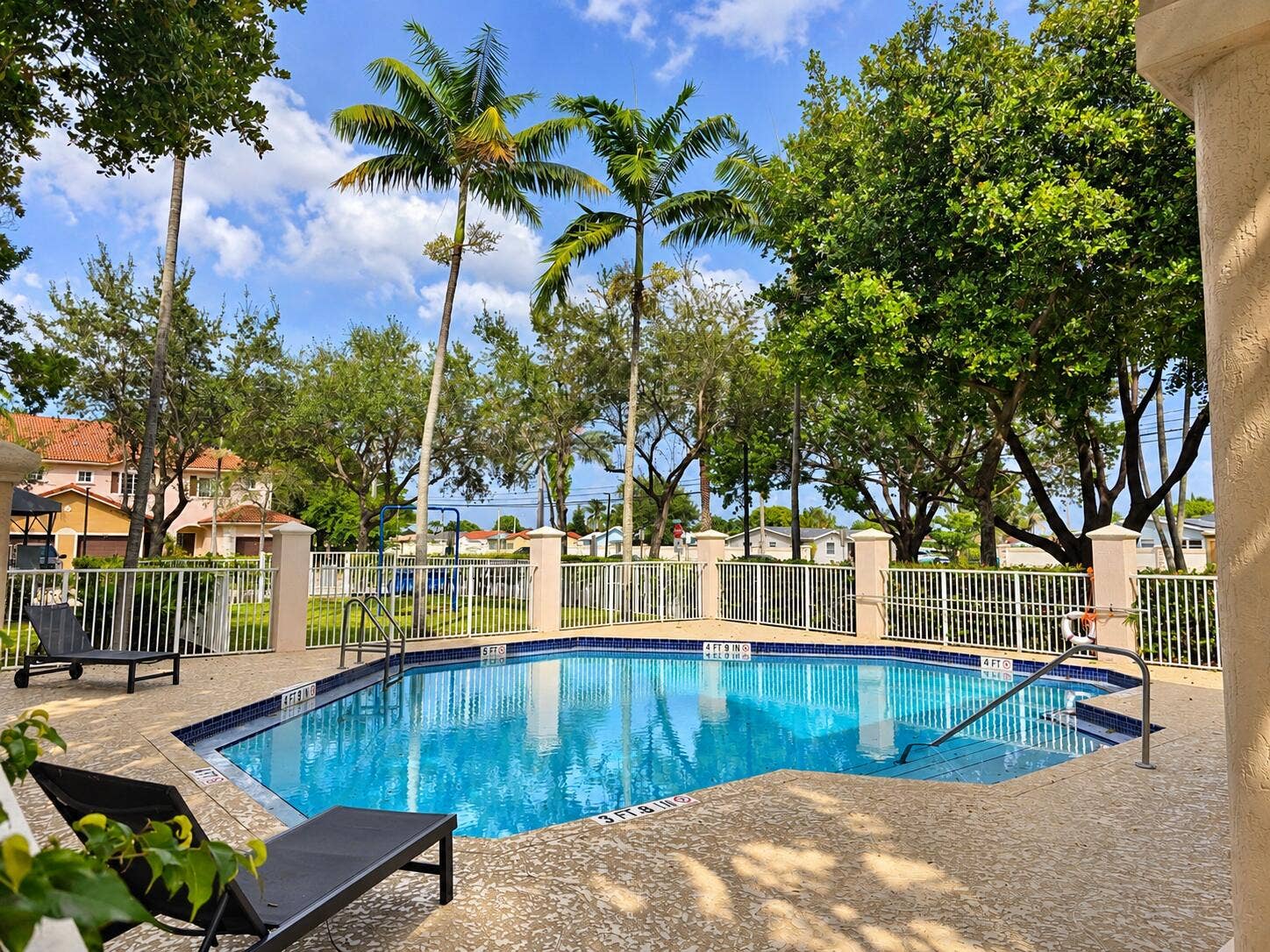8834 S ISLES Circle, Tamarac, FL 33321 38 - community outside