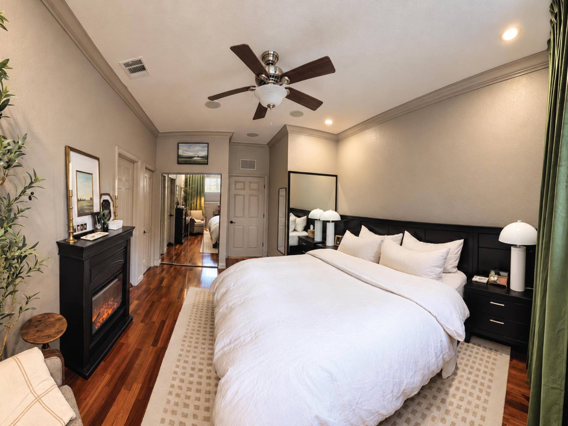8834 S ISLES Circle, Tamarac, FL 33321 25 - Master Room 1