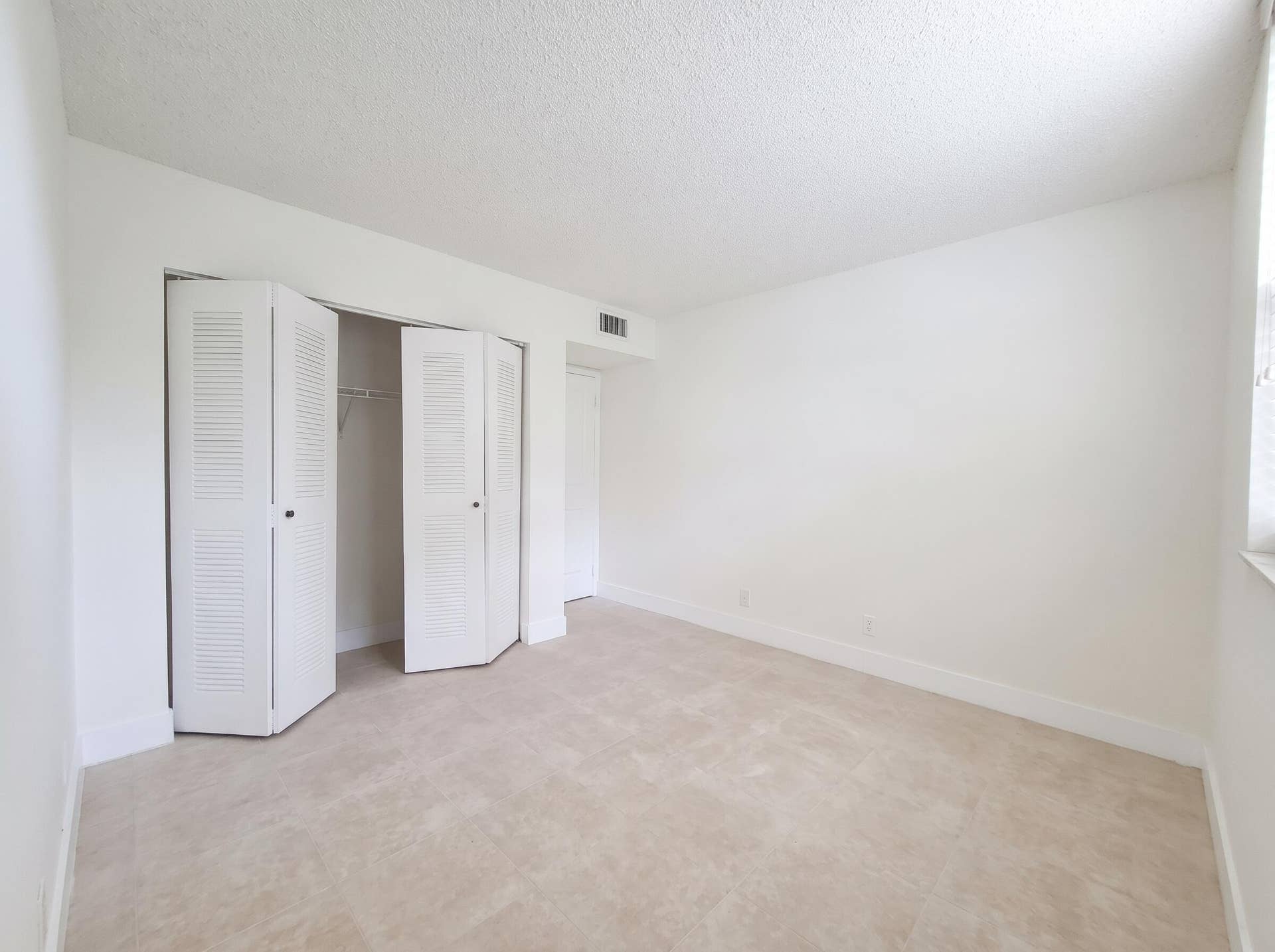 Guess Room