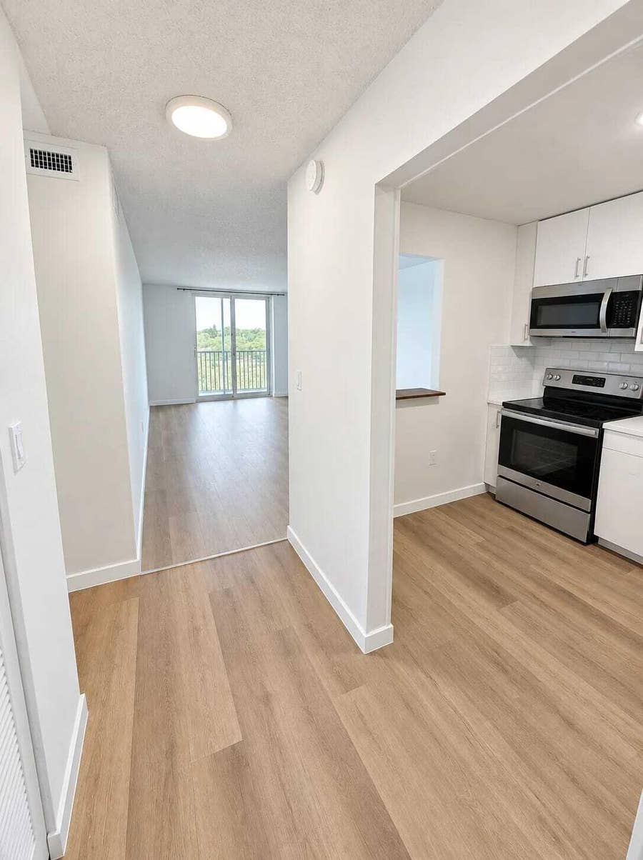 Property photo for 16950 W Dixie Highway, #A-529, North Miami Beach, FL