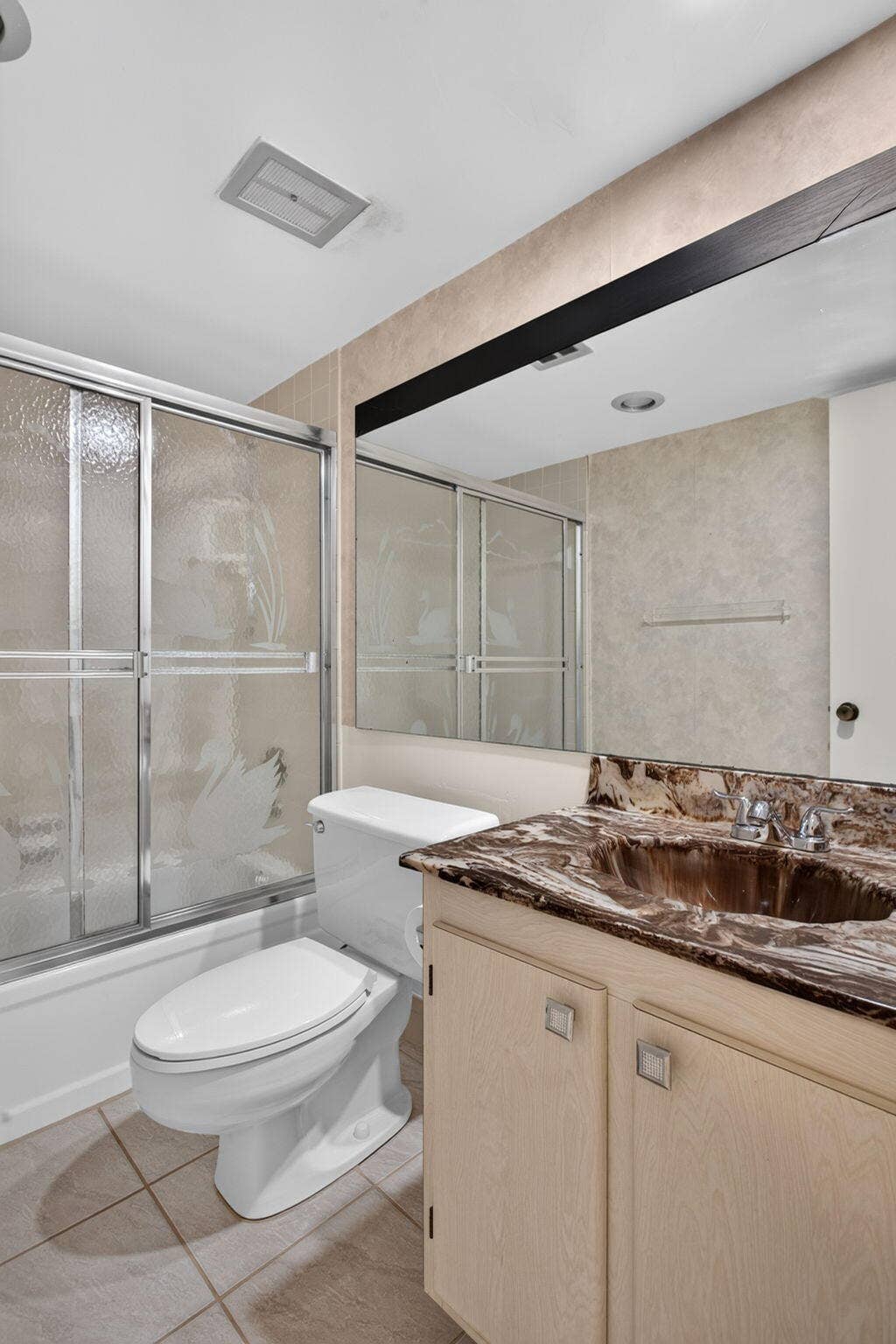 2309 S CYPRESS BEND Drive, #611D, Pompano Beach, FL 33069 26-web-or-mls-2309-26