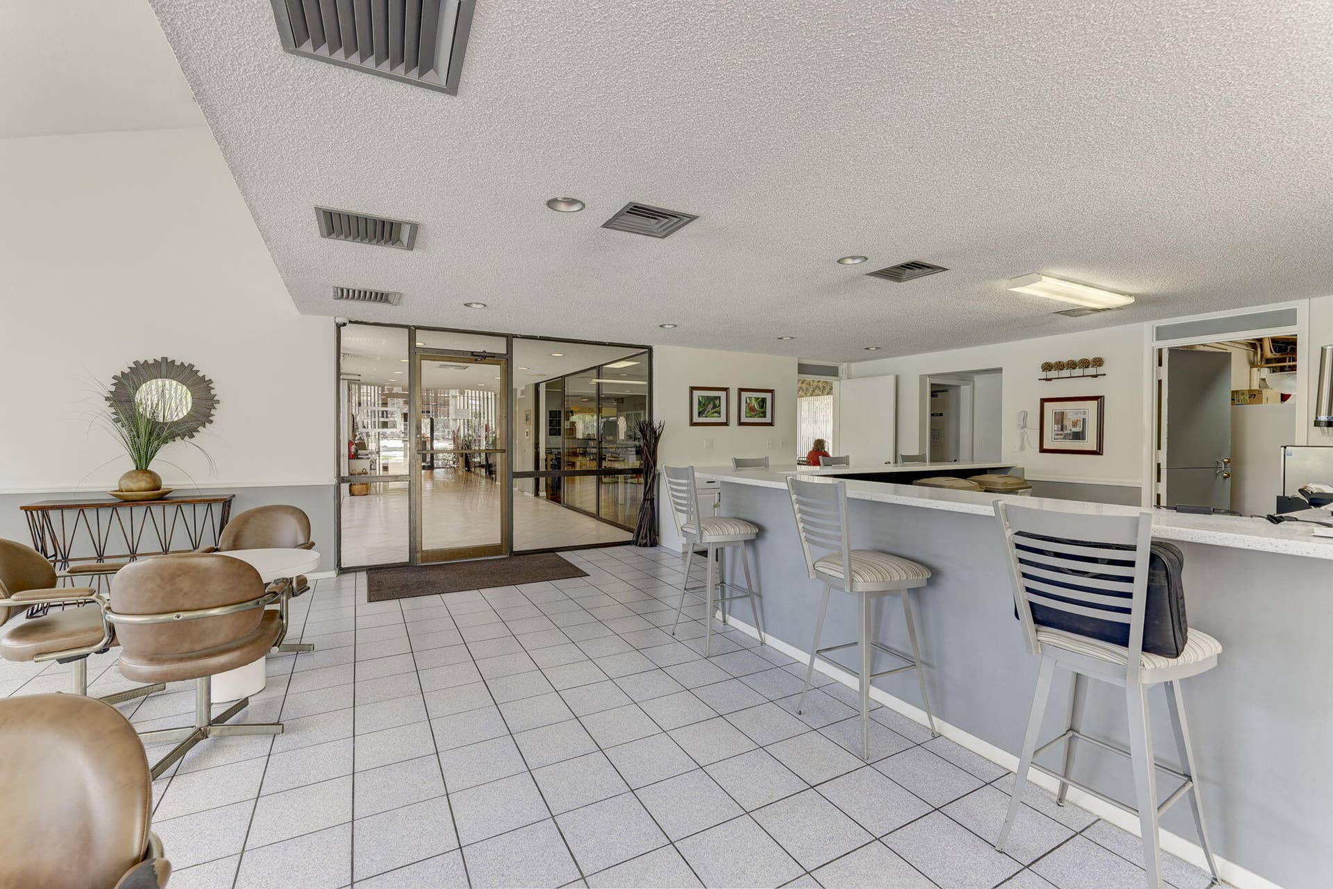 2309 S CYPRESS BEND Drive, #611D, Pompano Beach, FL 33069 67-web-or-mls-44_3i0a0367_68_69_70_71