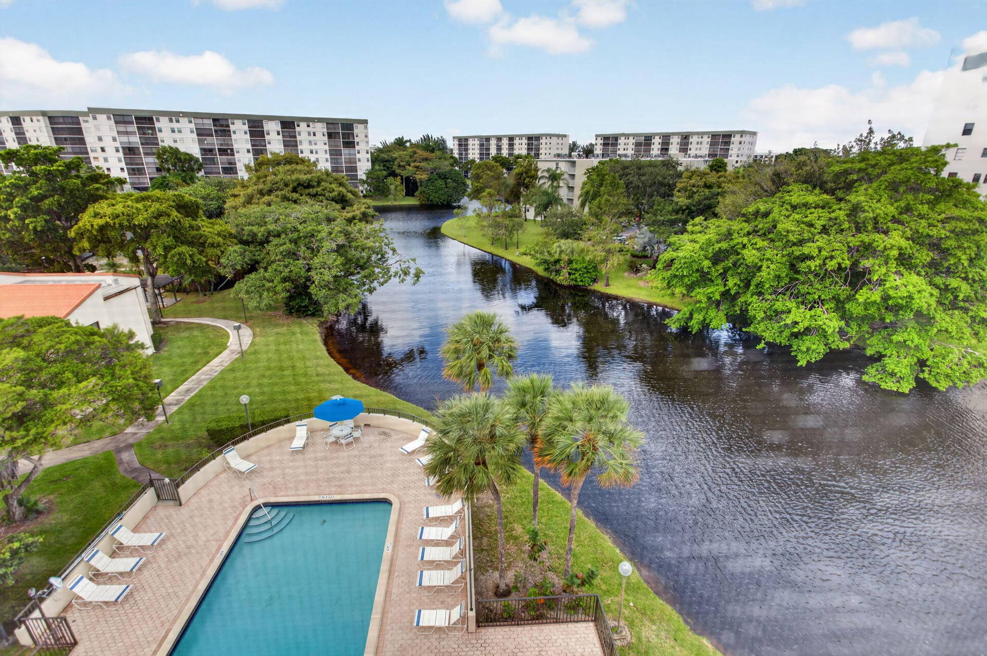 2309 S CYPRESS BEND Drive, #611D, Pompano Beach, FL 33069 23-web-or-mls-2309-23