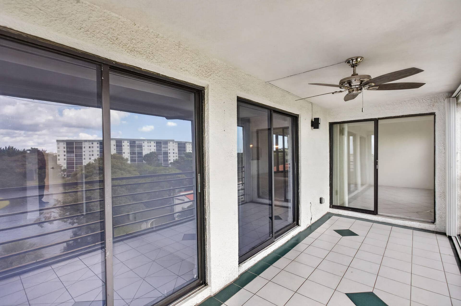 2309 S CYPRESS BEND Drive, #611D, Pompano Beach, FL 33069 22-web-or-mls-2309-22