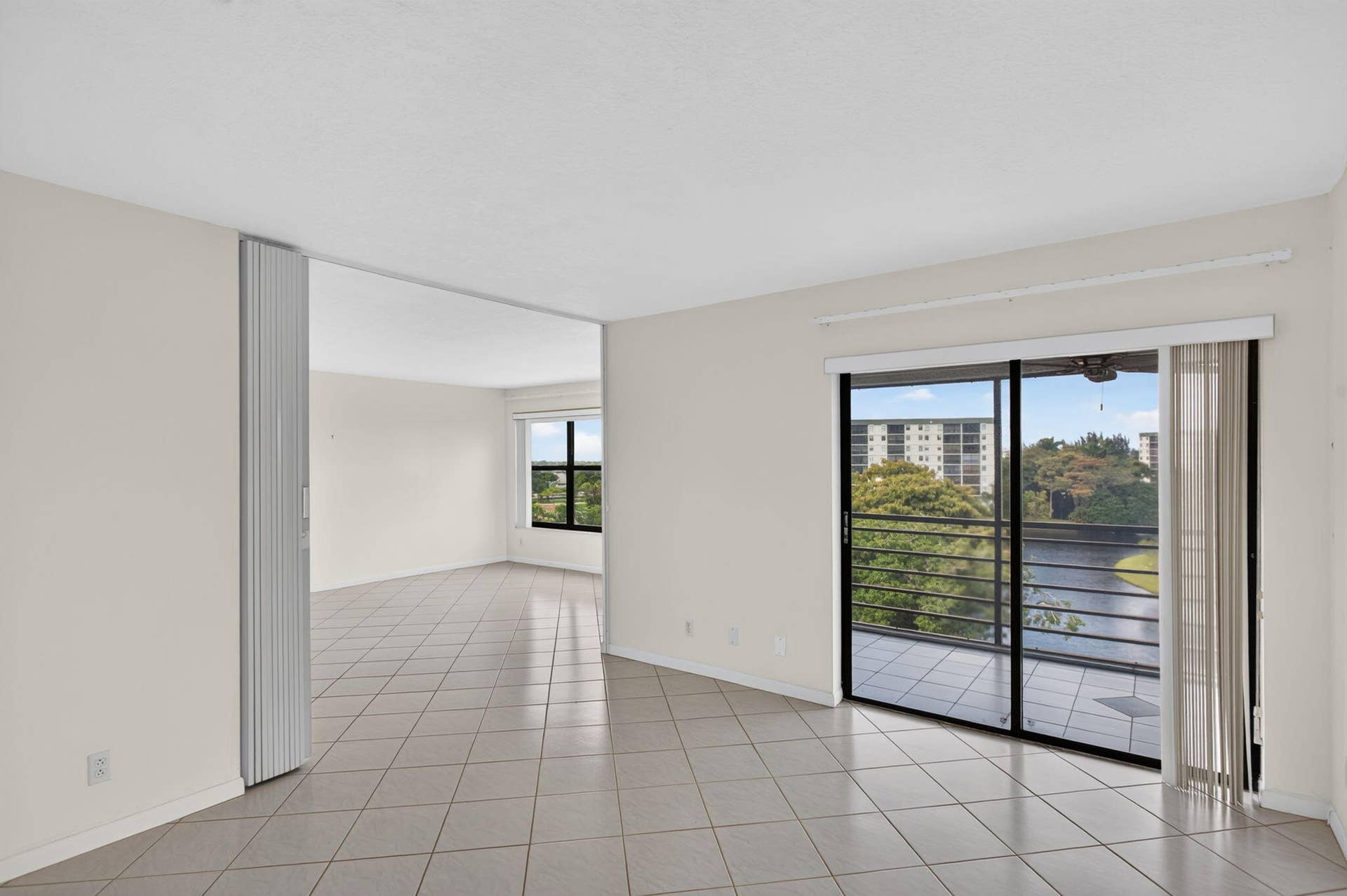 2309 S CYPRESS BEND Drive, #611D, Pompano Beach, FL 33069 18-web-or-mls-2309-18