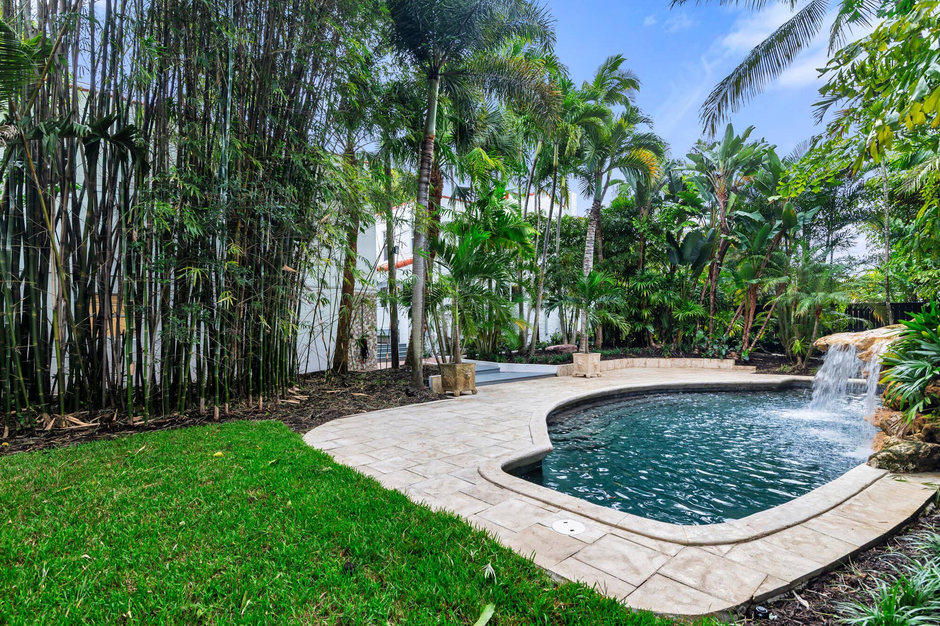 727 CLAREMORE Drive, West Palm Beach, West Palm Beach, FL 33401 low-35