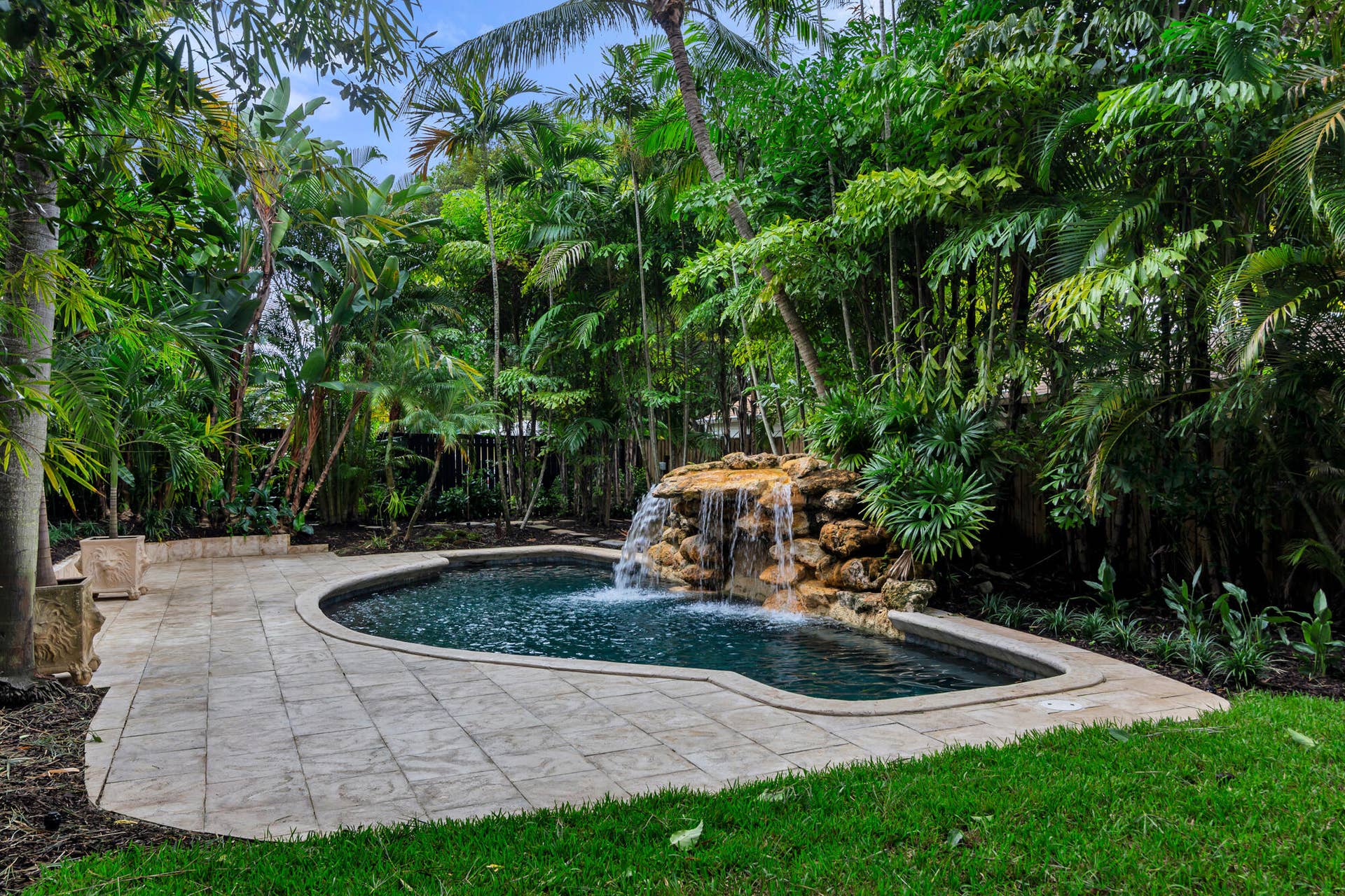 727 CLAREMORE Drive, West Palm Beach, West Palm Beach, FL 33401 low-33