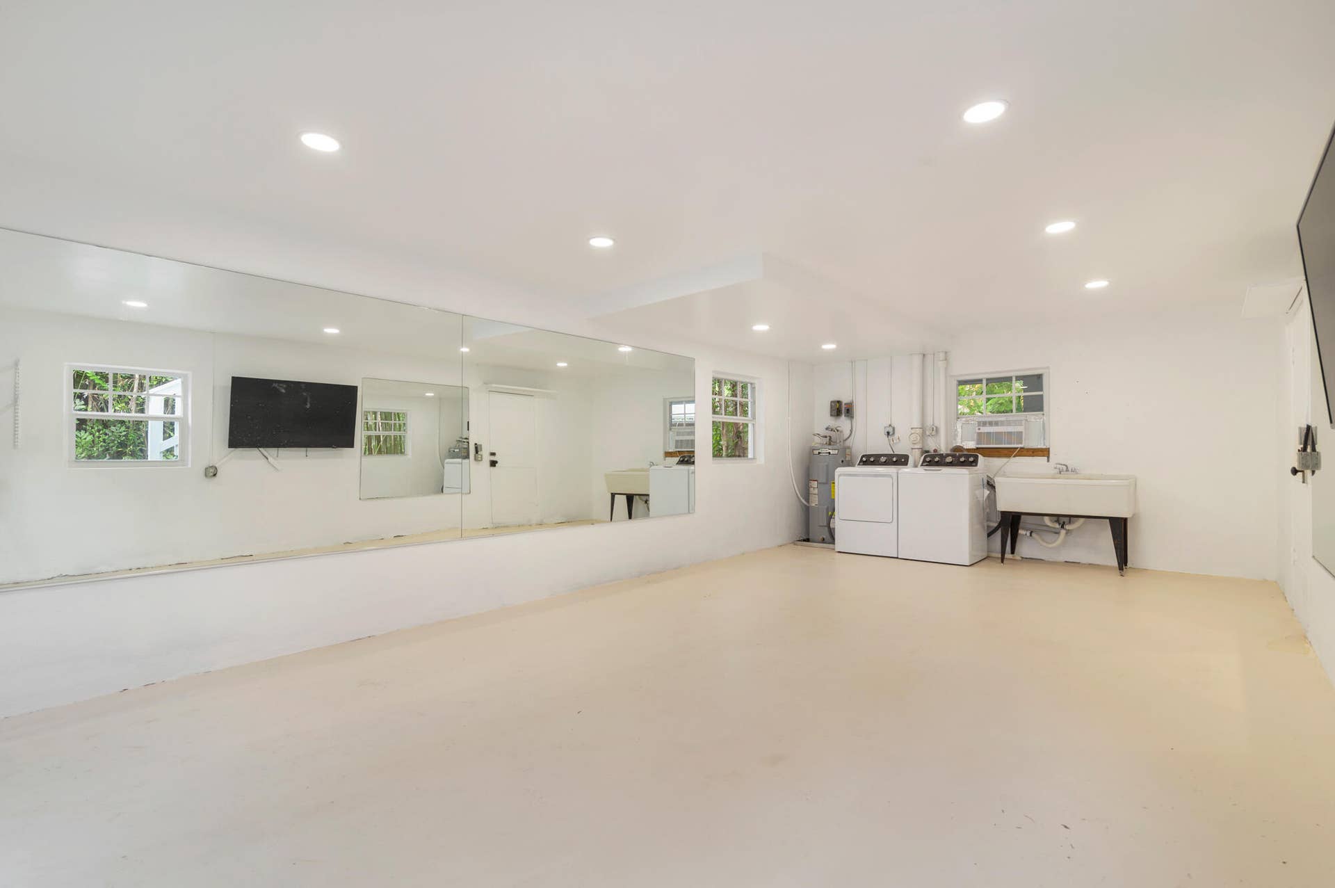 727 CLAREMORE Drive, West Palm Beach, West Palm Beach, FL 33401 low-25