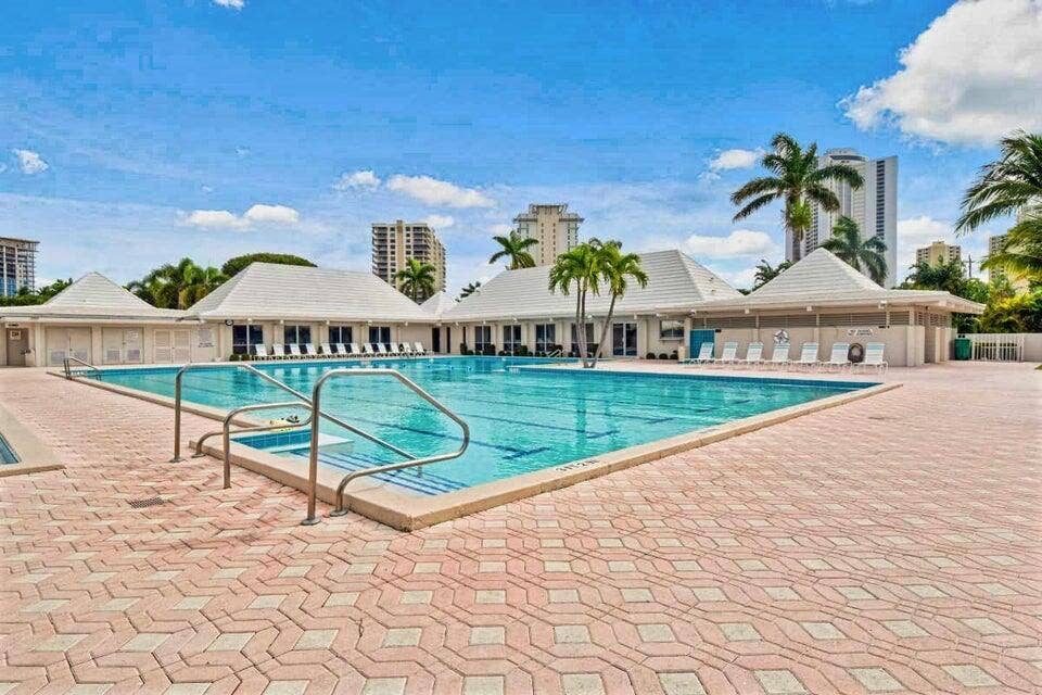 1071 SUGAR SANDS Boulevard, #8, Singer Island, Singer Island, FL 33404 POOL