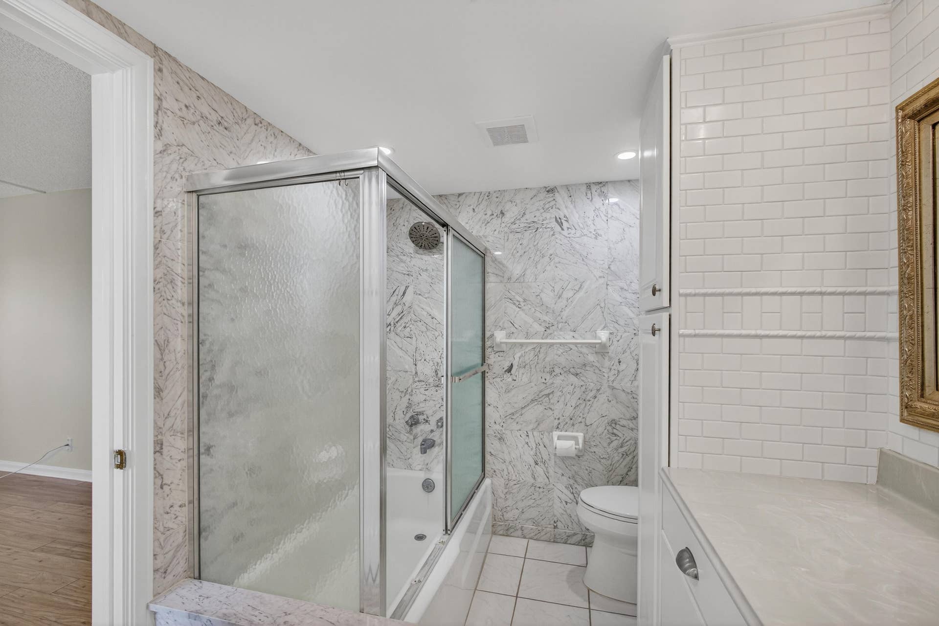 1071 SUGAR SANDS Boulevard, #8, Singer Island, Singer Island, FL 33404 MASTER BATH