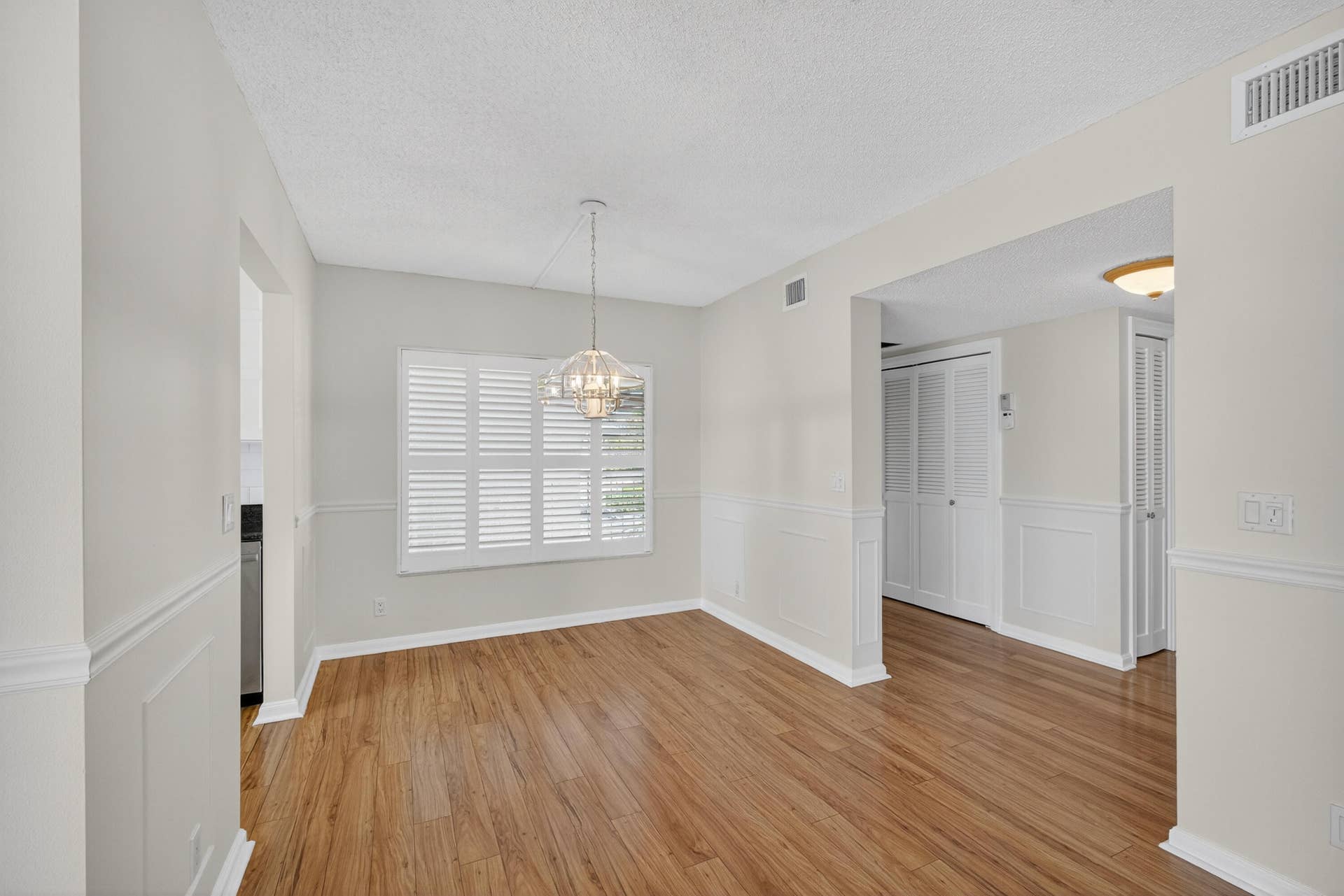 1071 SUGAR SANDS Boulevard, #8, Singer Island, Singer Island, FL 33404 LIVING ROOM