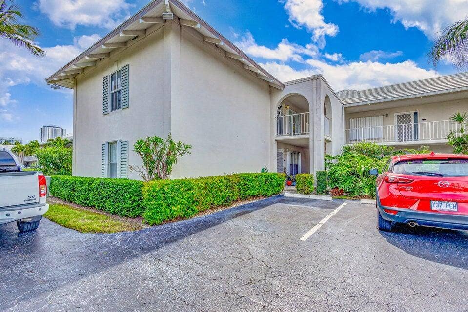 1071 SUGAR SANDS Boulevard, #8, Singer Island, Singer Island, FL 33404 EXTERIOR