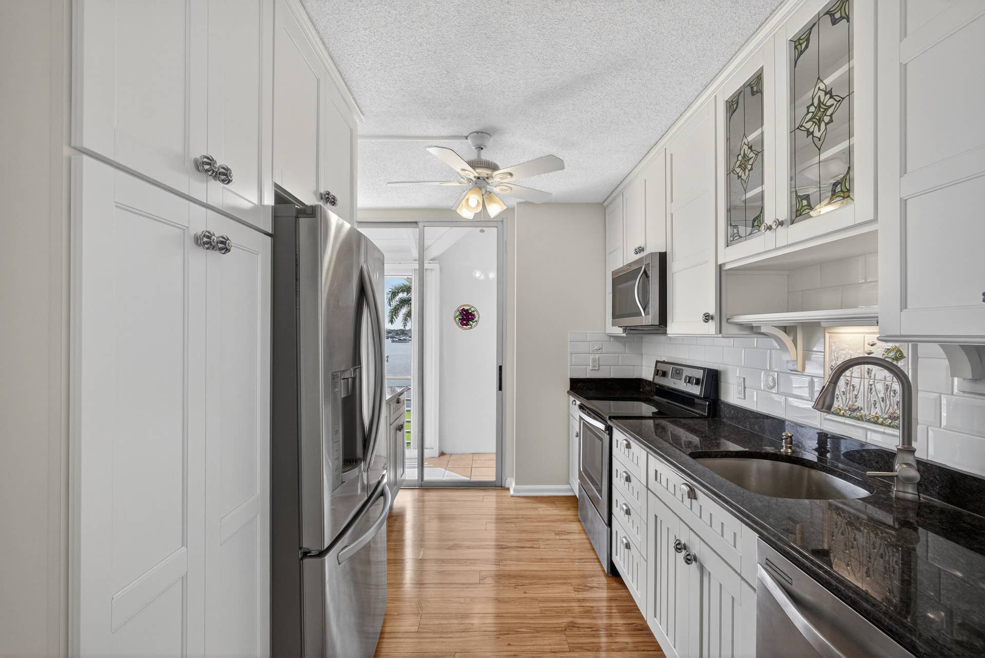 1071 SUGAR SANDS Boulevard, #8, Singer Island, FL 33404 KITCHEN