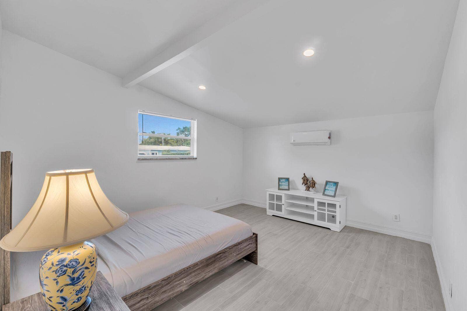 530 NE 17TH Street, Boca Raton, Boca Raton, FL 33432 Bonus 4th room