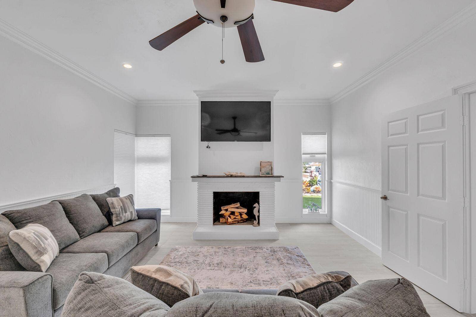 530 NE 17TH Street, Boca Raton, Boca Raton, FL 33432 Living Area 1