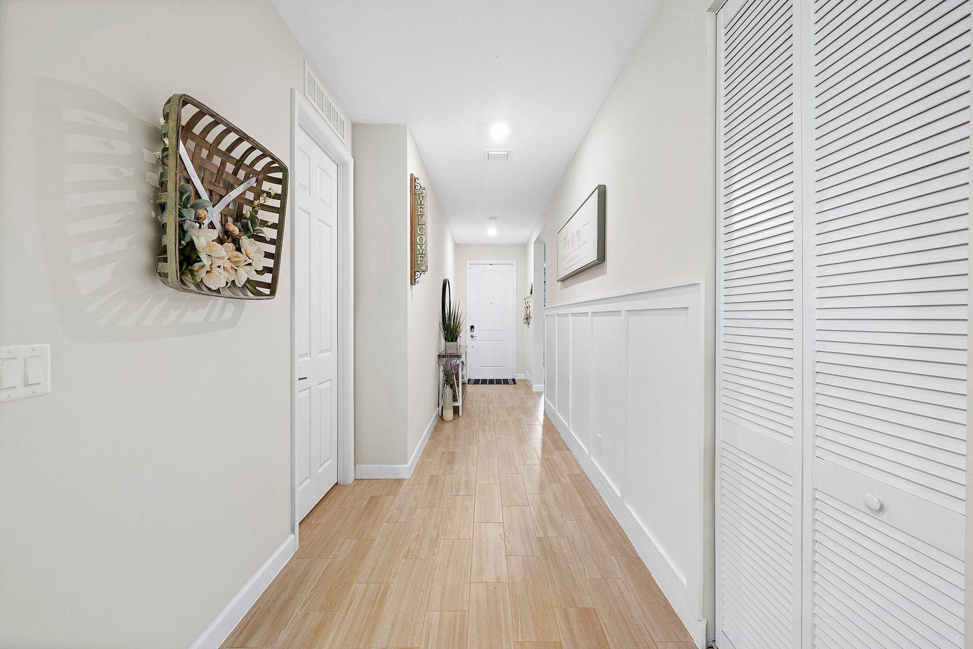1225 Wandering Willow Way, Loxahatchee, FL 33470 Hallway View