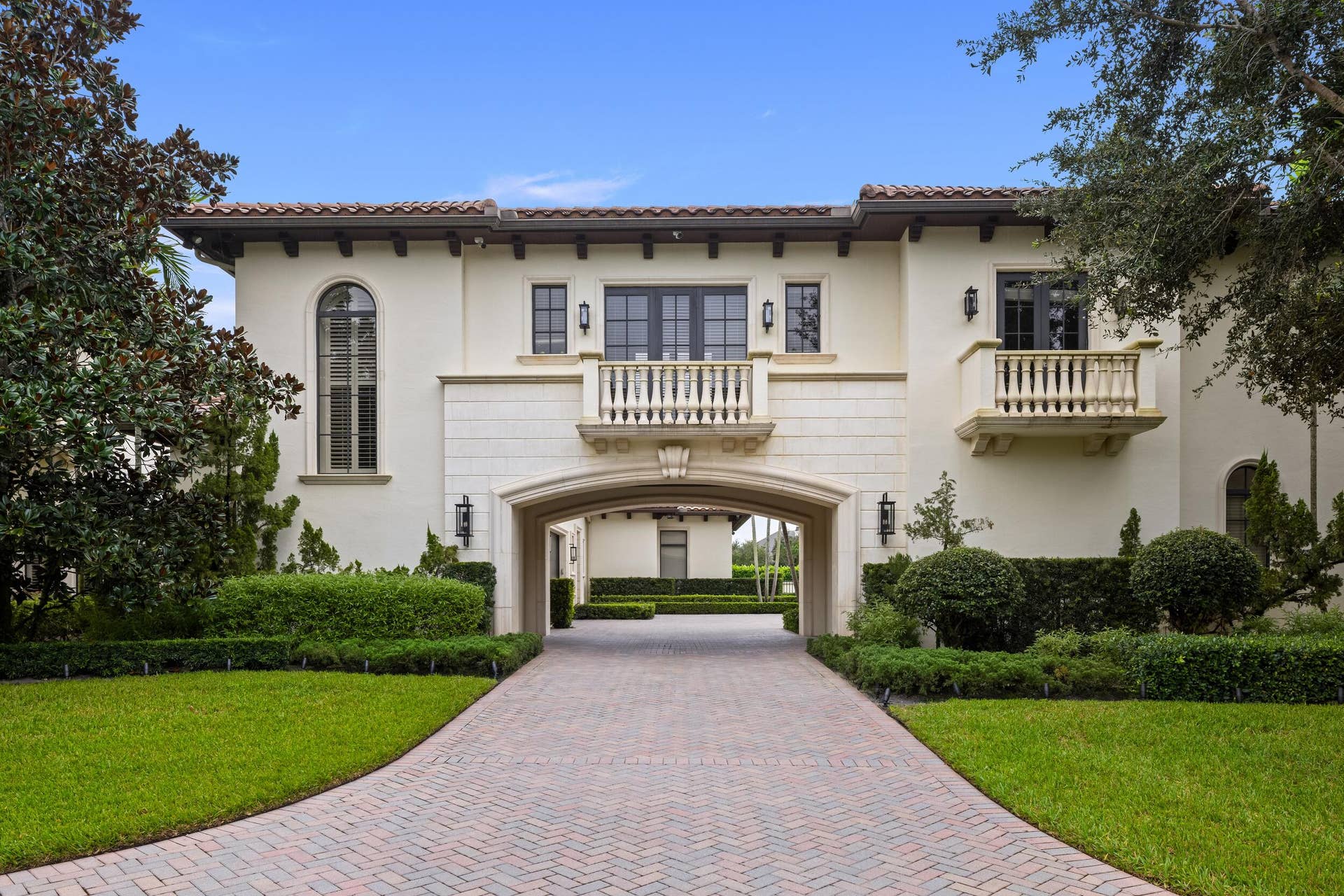 16091 Quiet Vista Circle, Delray Beach, FL 33446 Porte Cochere
