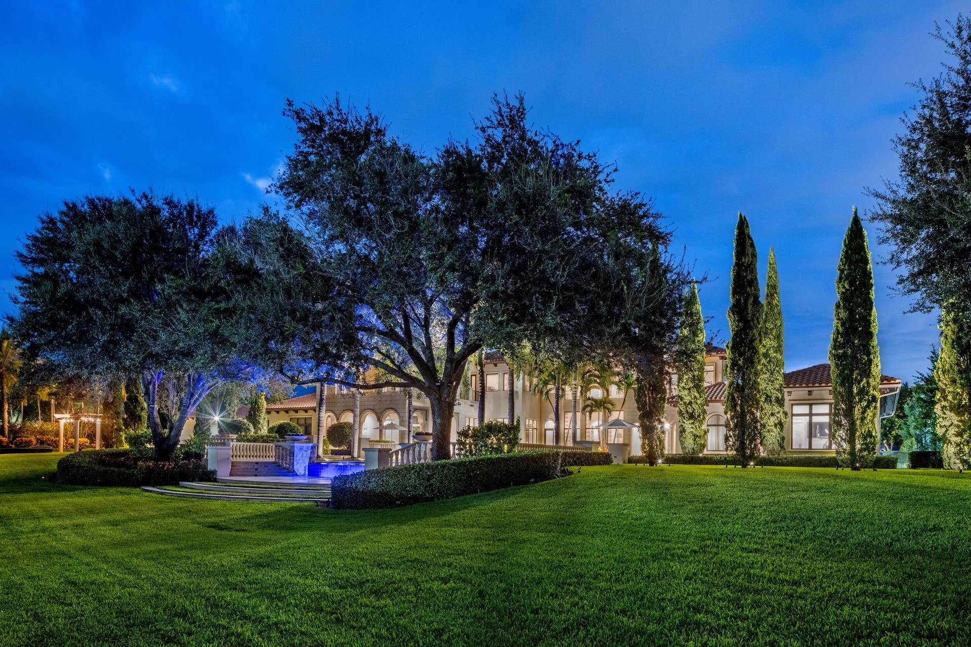 16091 Quiet Vista Circle, Delray Beach, FL 33446 Twilight Backyard