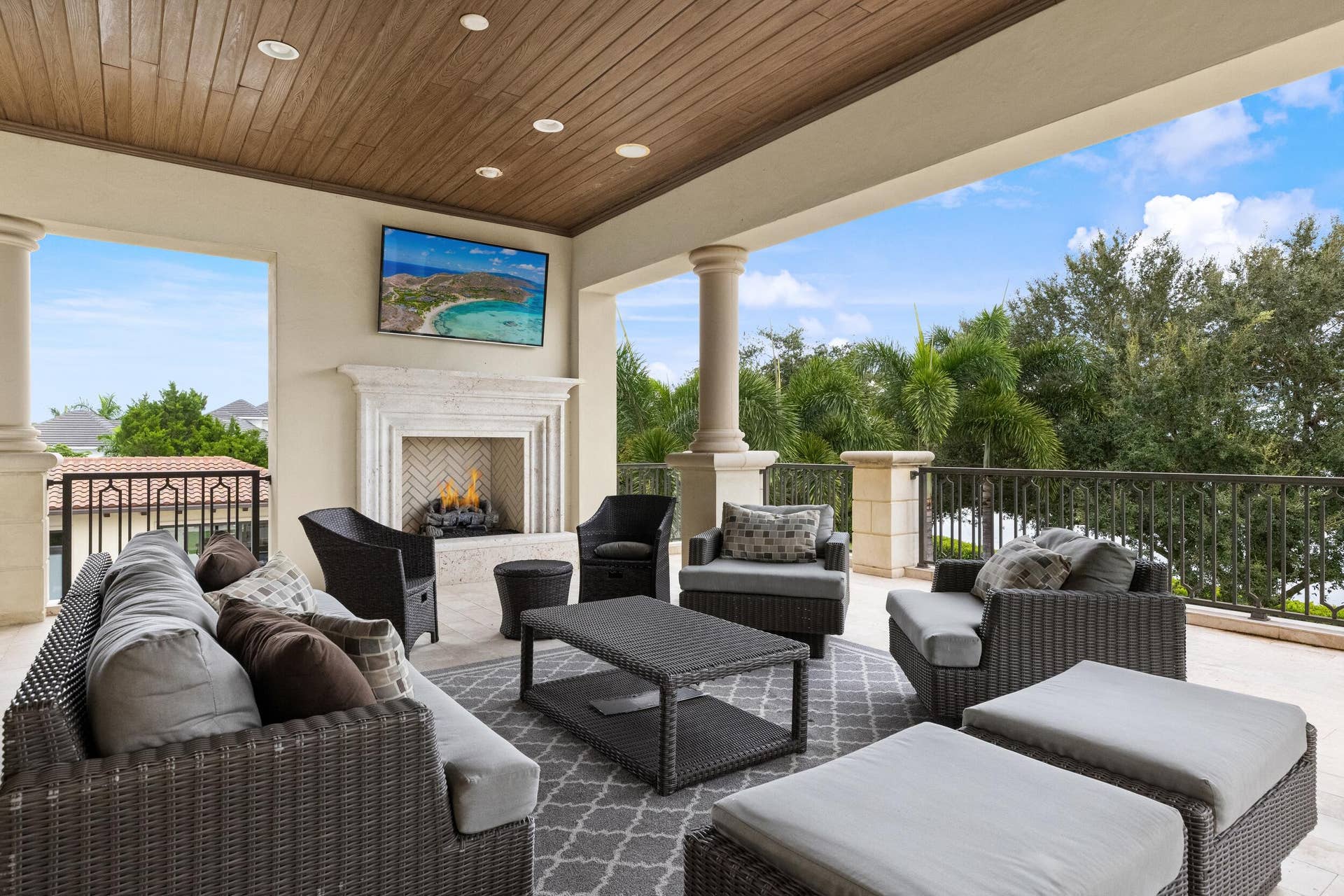 16091 Quiet Vista Circle, Delray Beach, FL 33446 Terrace Lounge