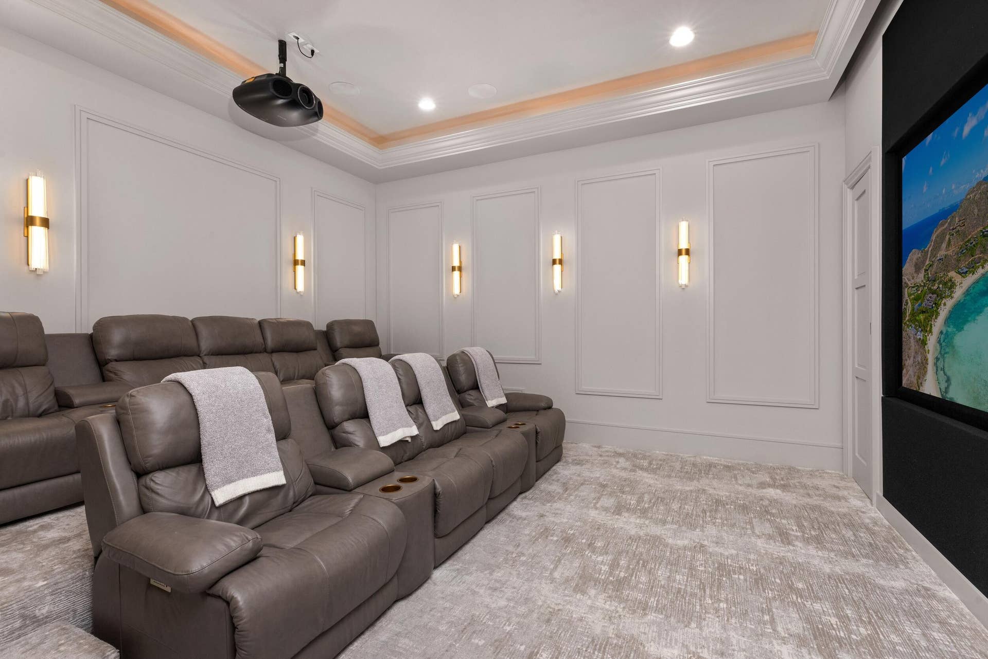 16091 Quiet Vista Circle, Delray Beach, FL 33446 Theater