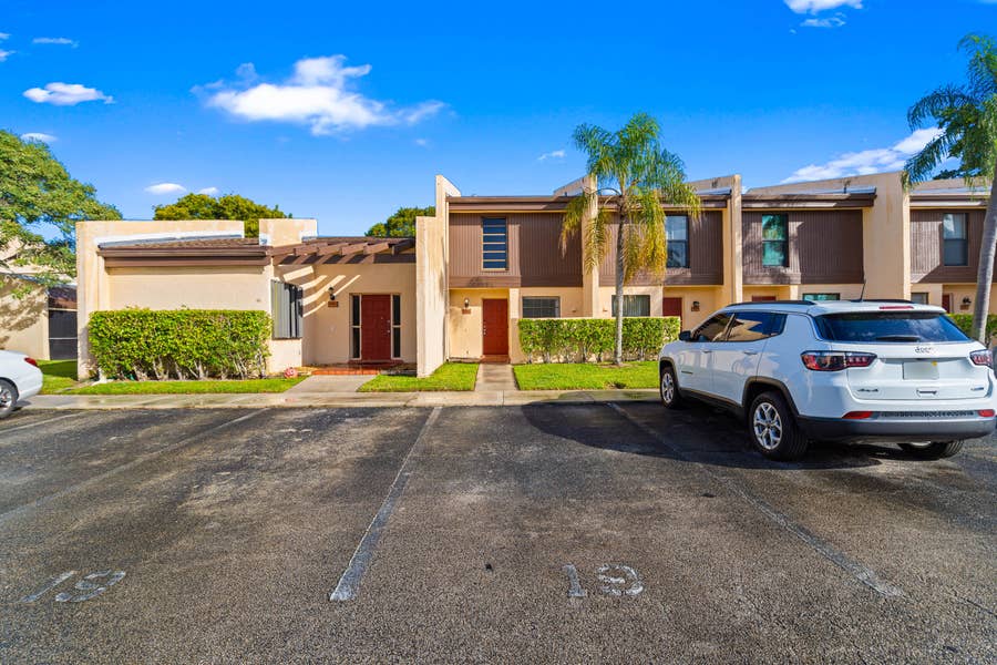 Property photo for 9925 NW 10TH Street, #19, Pembroke Pines, FL