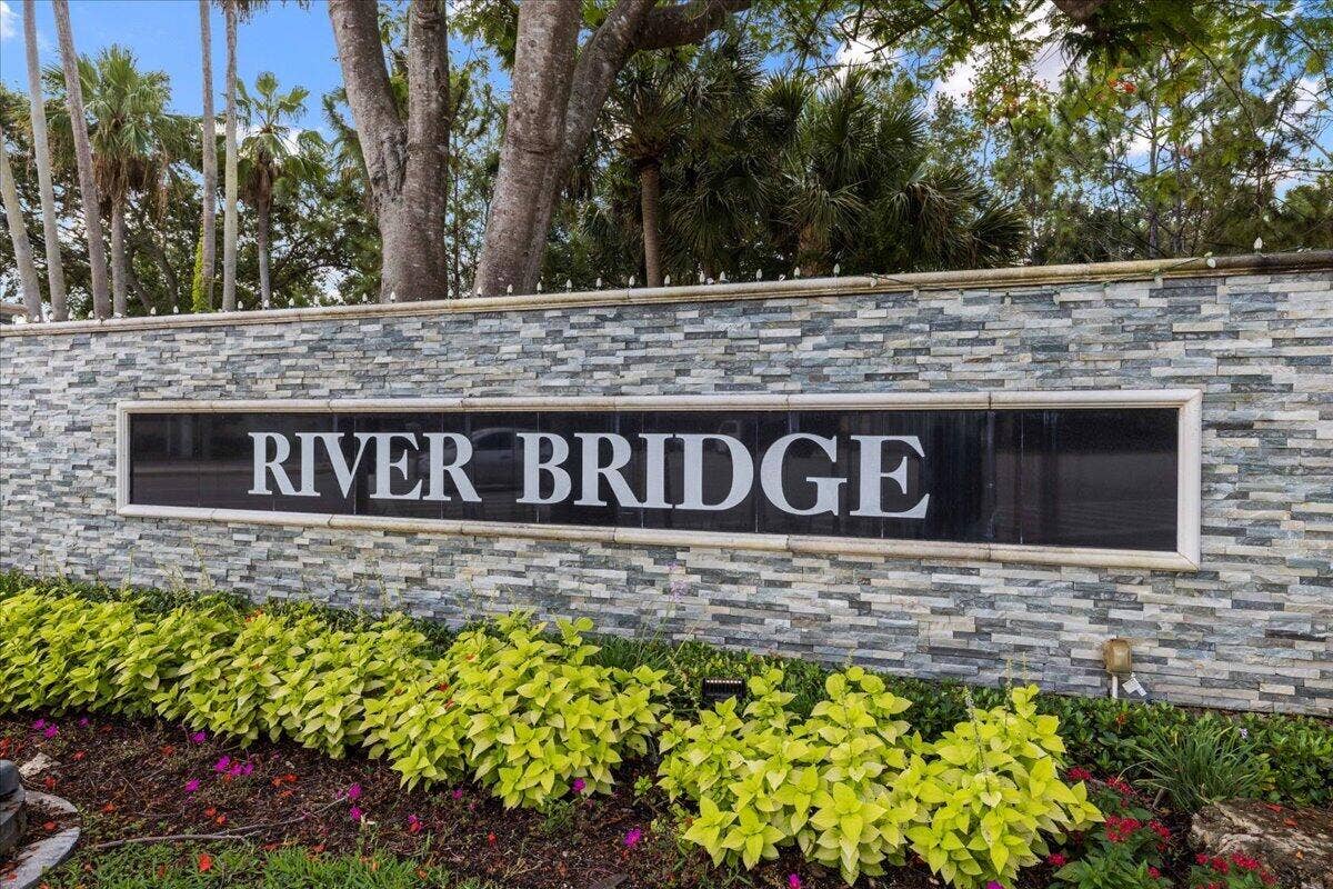 149 HARBOR LAKE Circle, Greenacres, FL 33413 48-IMG_8008