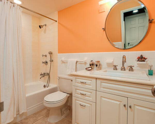 250 Bradley Place, #609, Palm Beach, FL 33480 250 Bradley Pl 609 - Bathroom 2