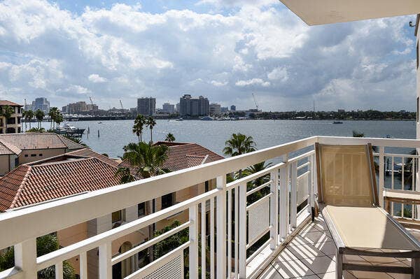 250 Bradley Place, #609, Palm Beach, FL 33480 250 Bradley Pl 609 - balcony 2