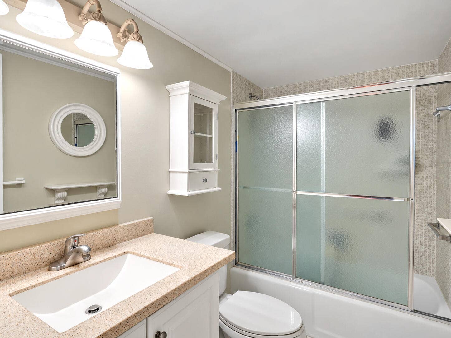 2731 NE 14th Street Causeway, #Unit 326, Pompano Beach, FL 33062 Ensuite bath with Tub and Shower Combination