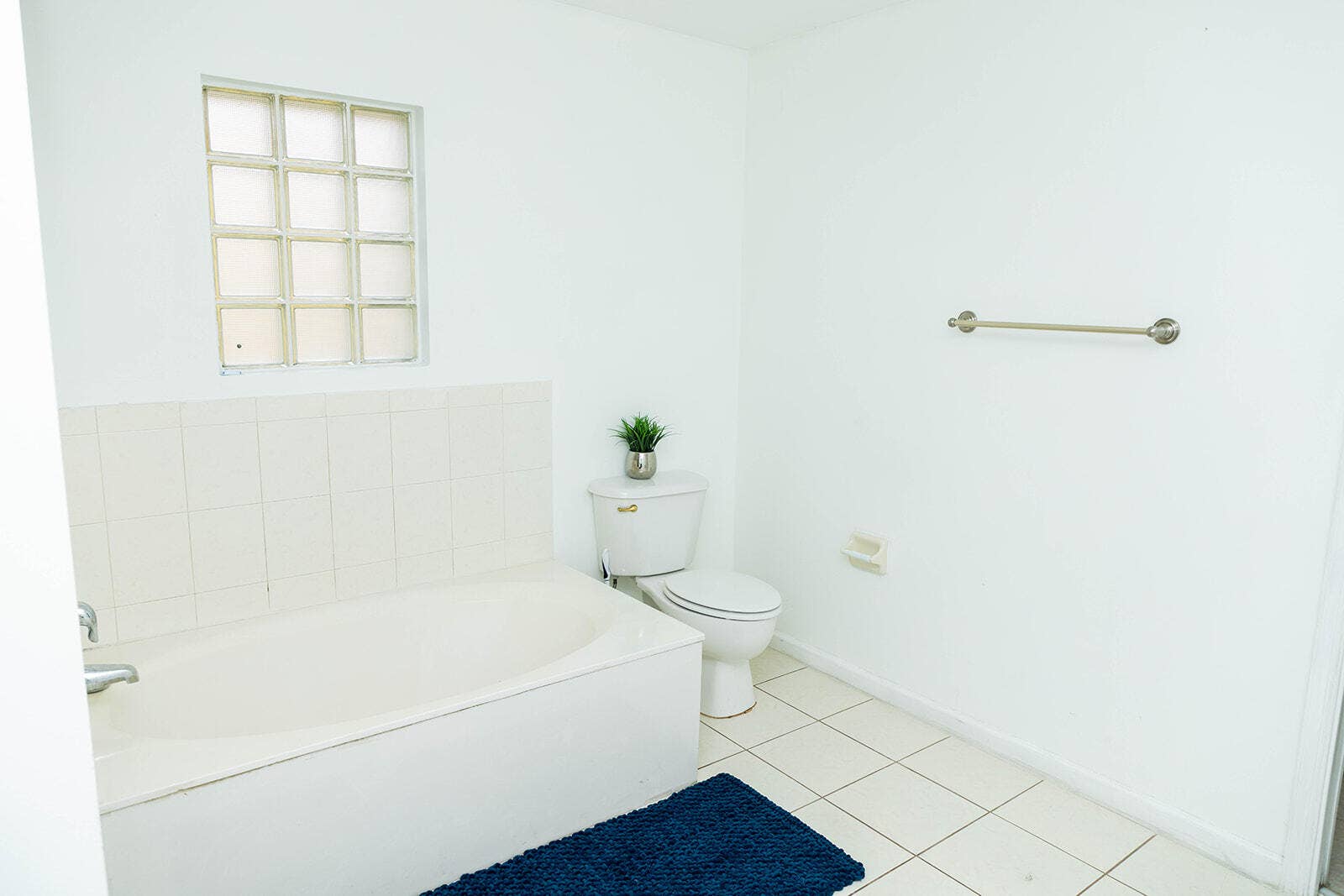 5701 AZALEA Circle, West Palm Beach, West Palm Beach, FL 33415 Master Bath(3)