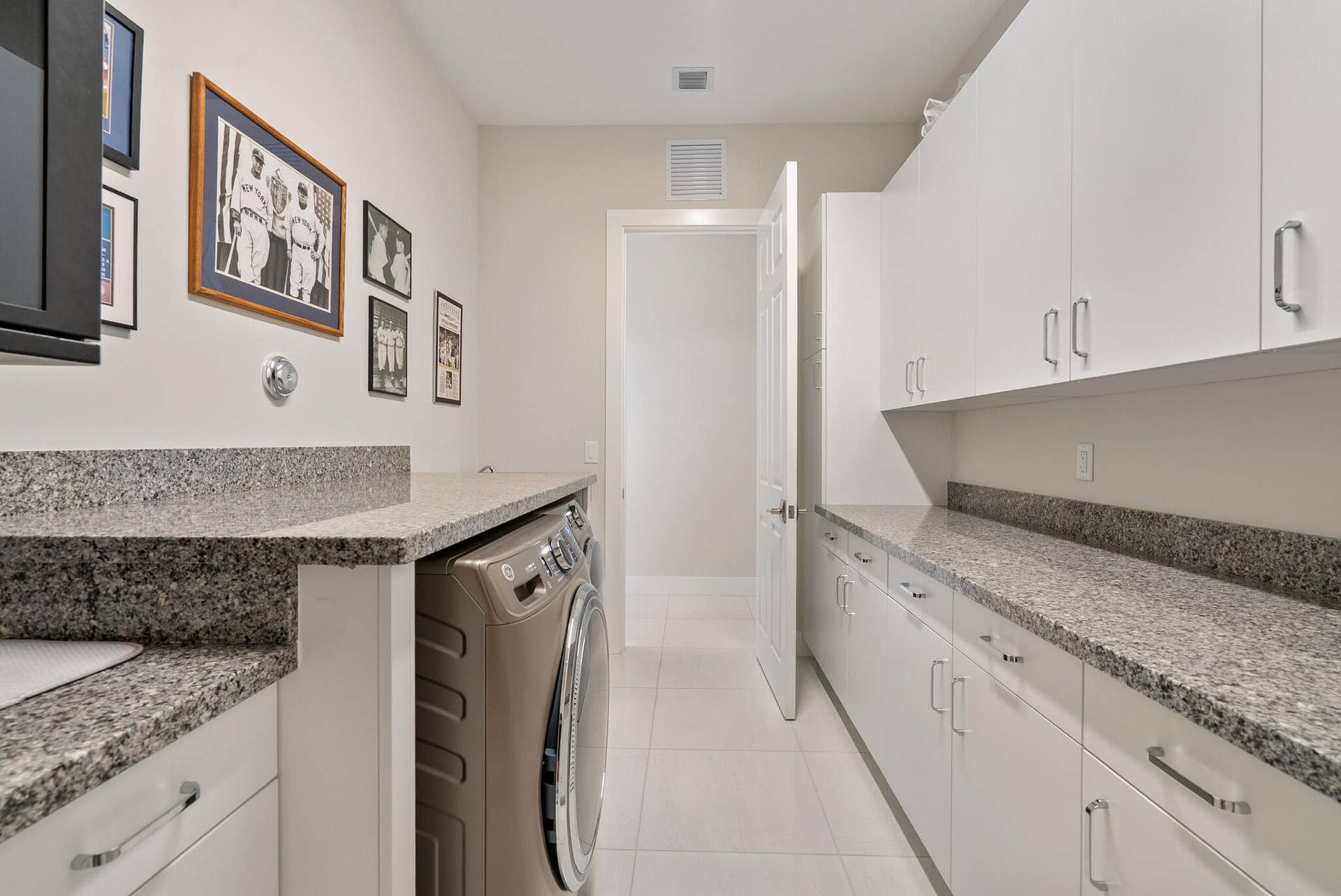 9643 Chianti Classico Terrace, Boca Raton, FL 33496 Oversized Laundry Room