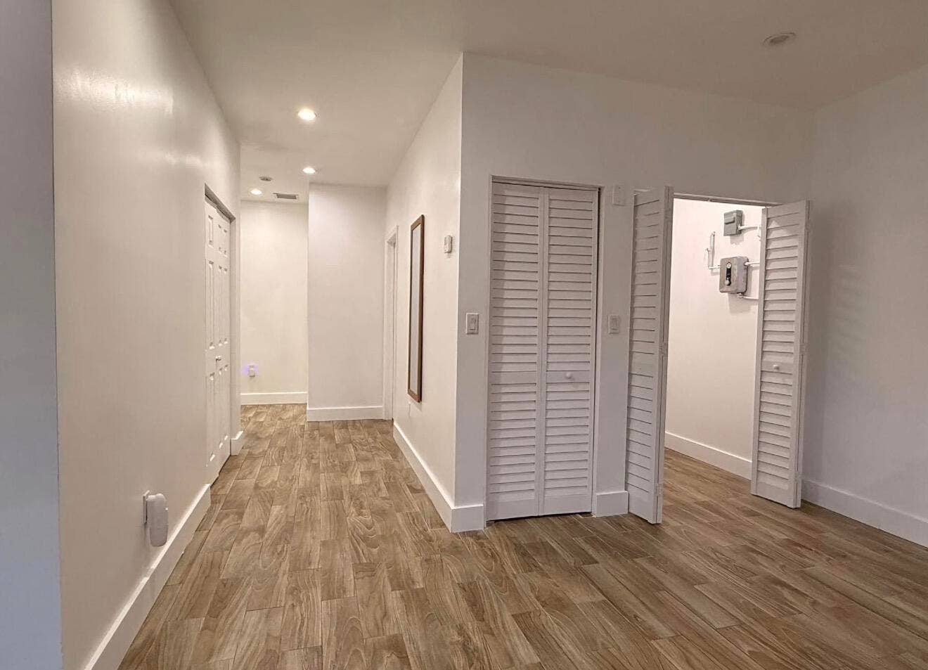 2151 NW 29th Terrace, Fort Lauderdale, FL 33311 IMG_8144